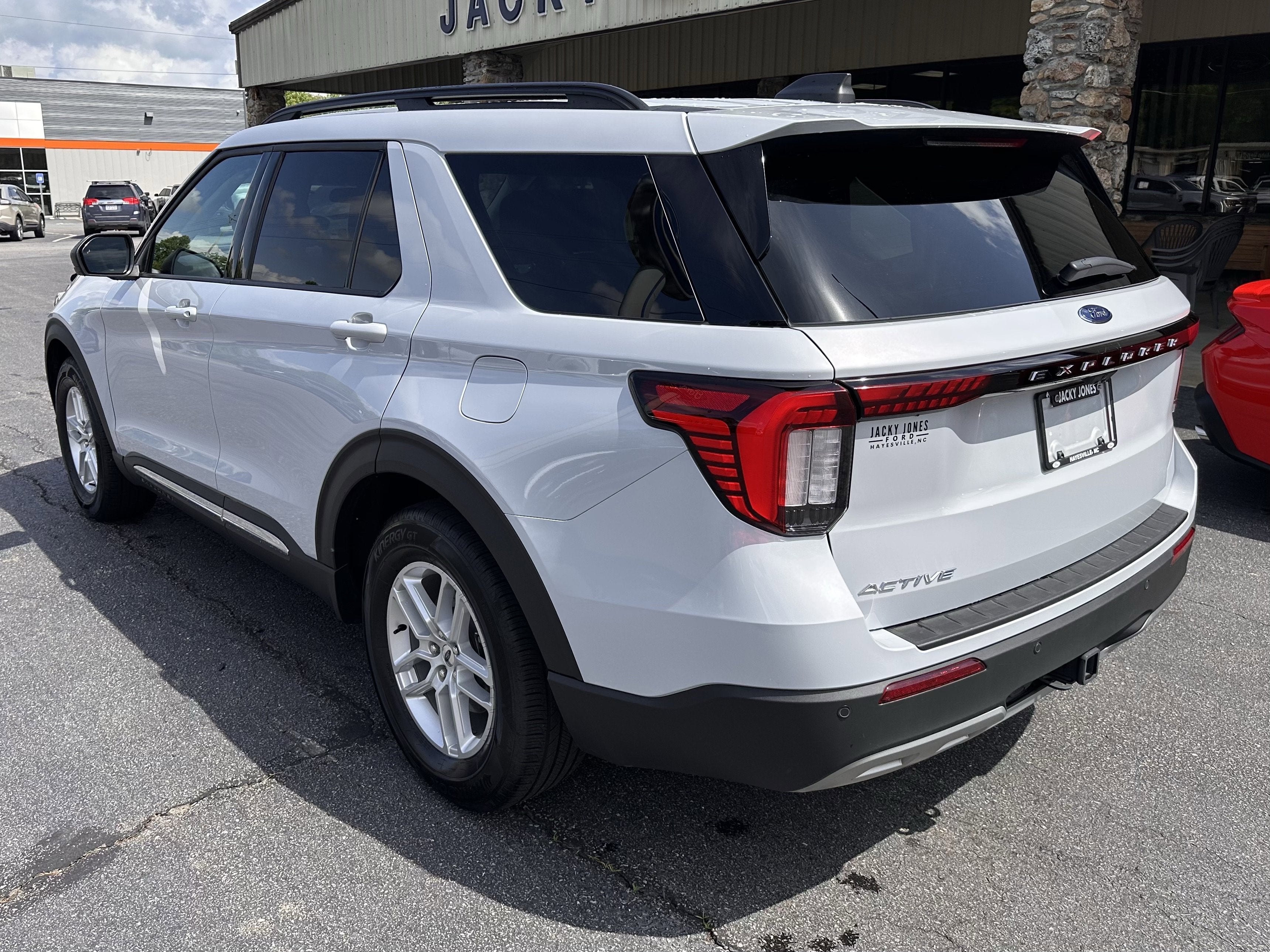 2025 Ford Explorer Active