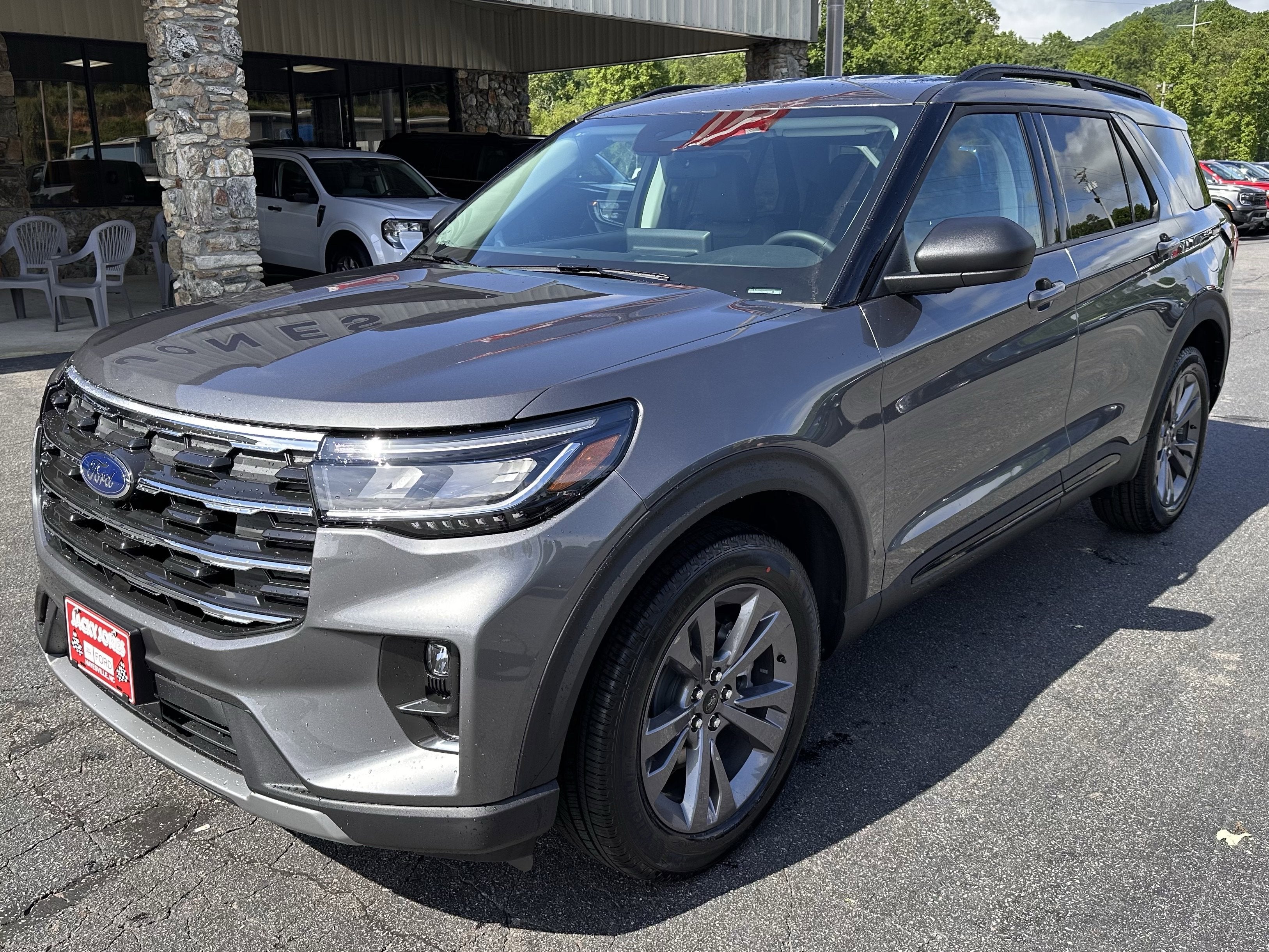 2026 Ford Explorer Active w/200A Pkg