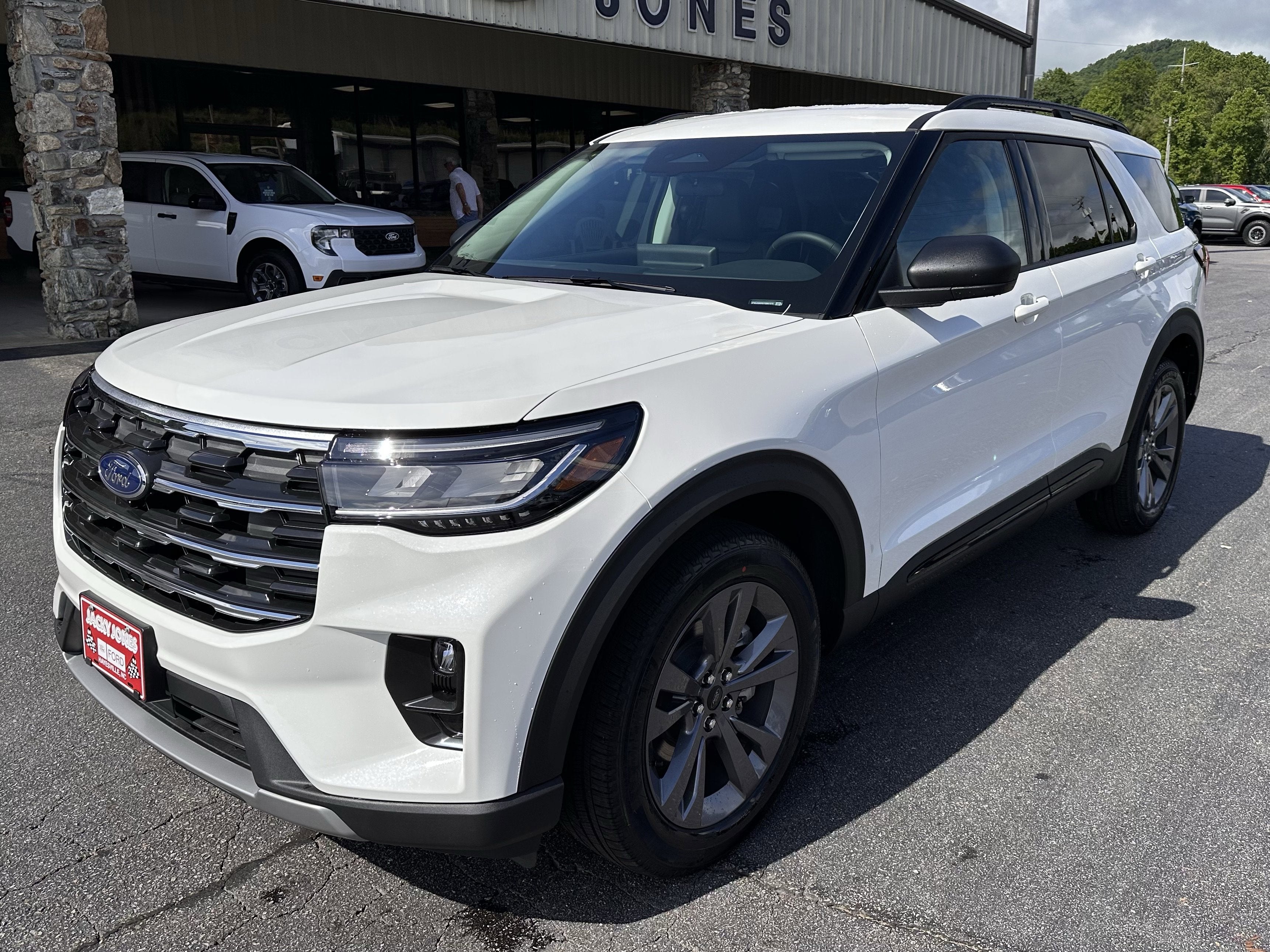 2026 Ford Explorer Active w/200A Pkg
