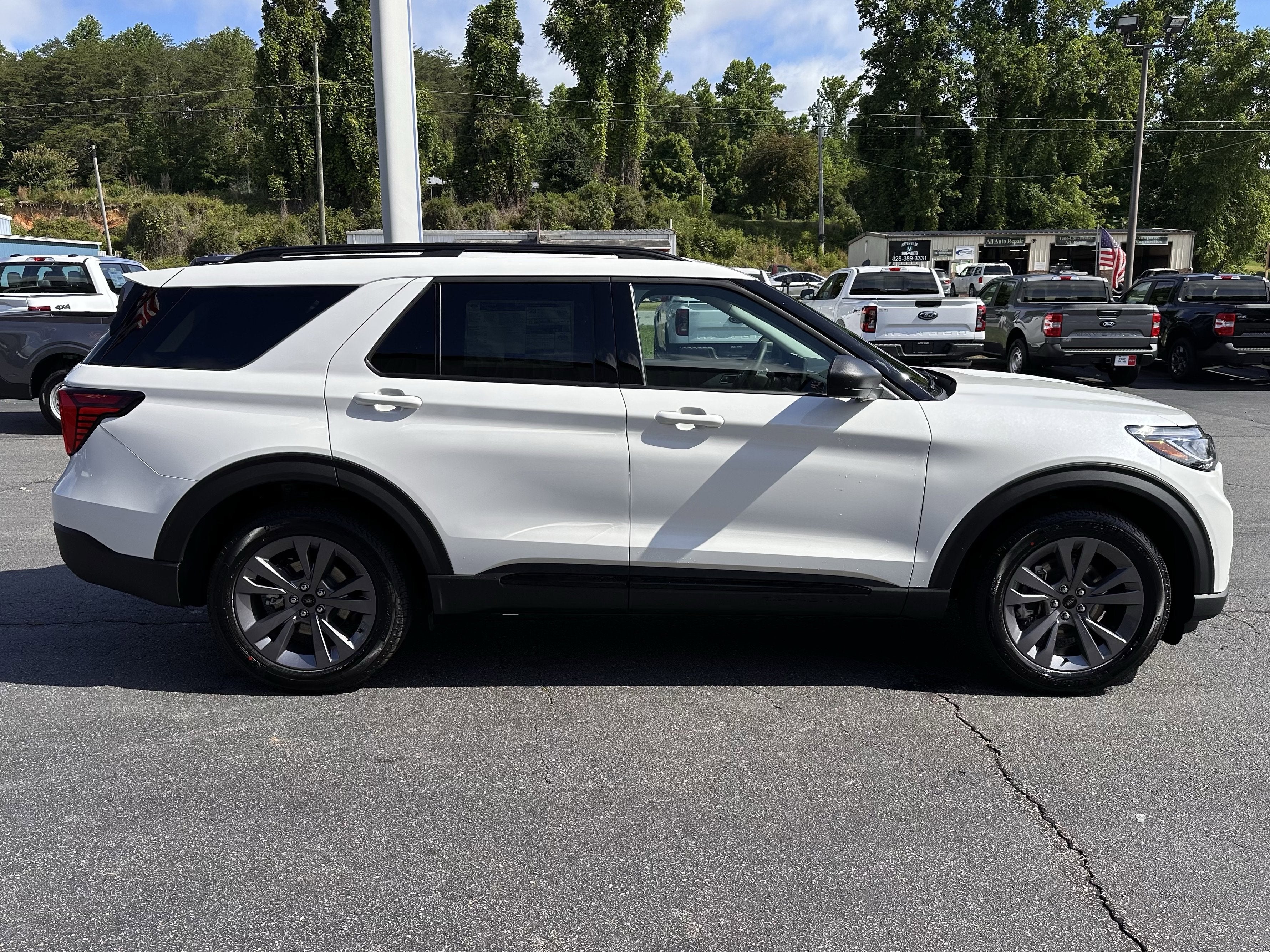 2026 Ford Explorer Active w/200A Pkg