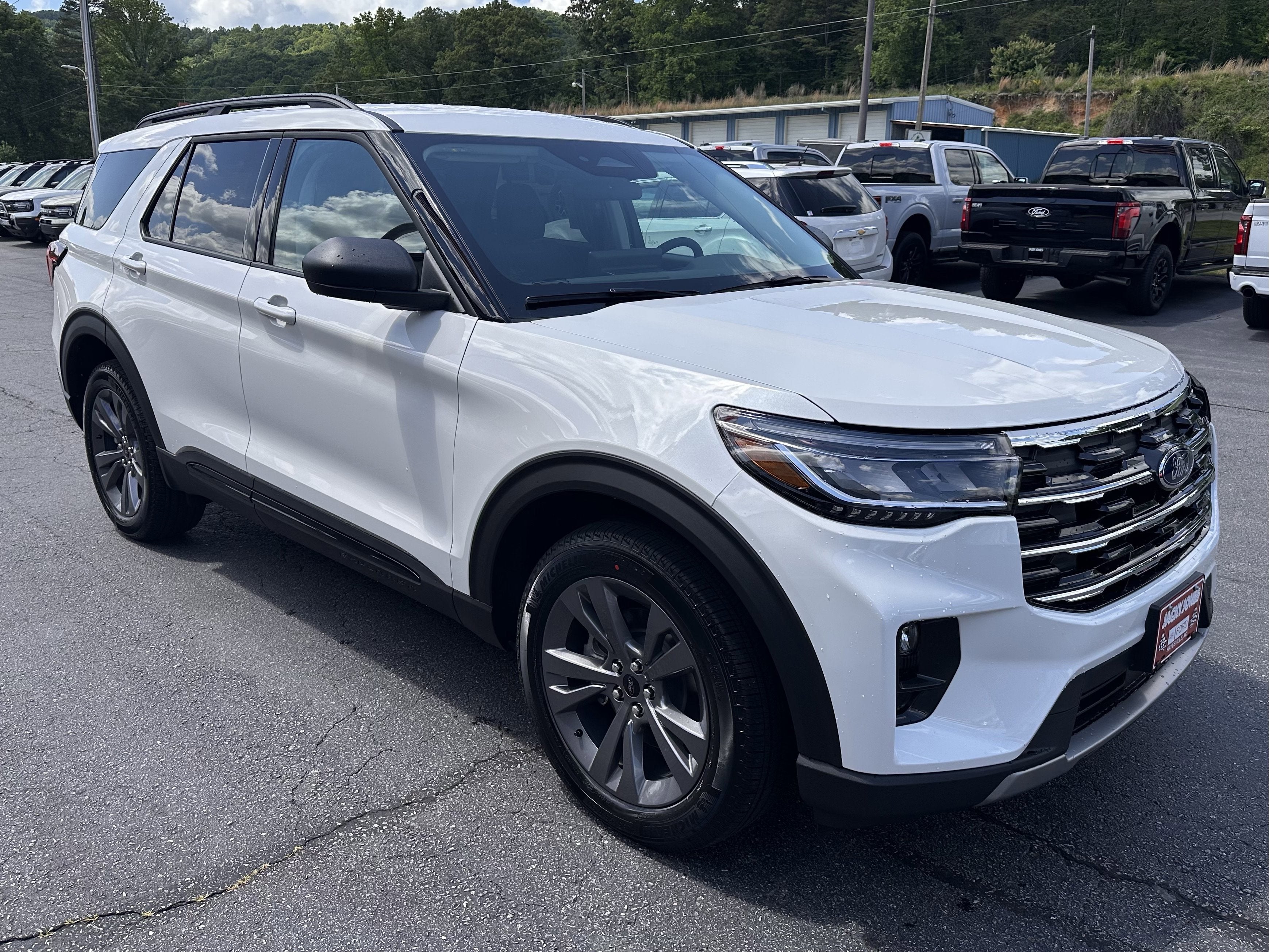 2026 Ford Explorer Active w/200A Pkg