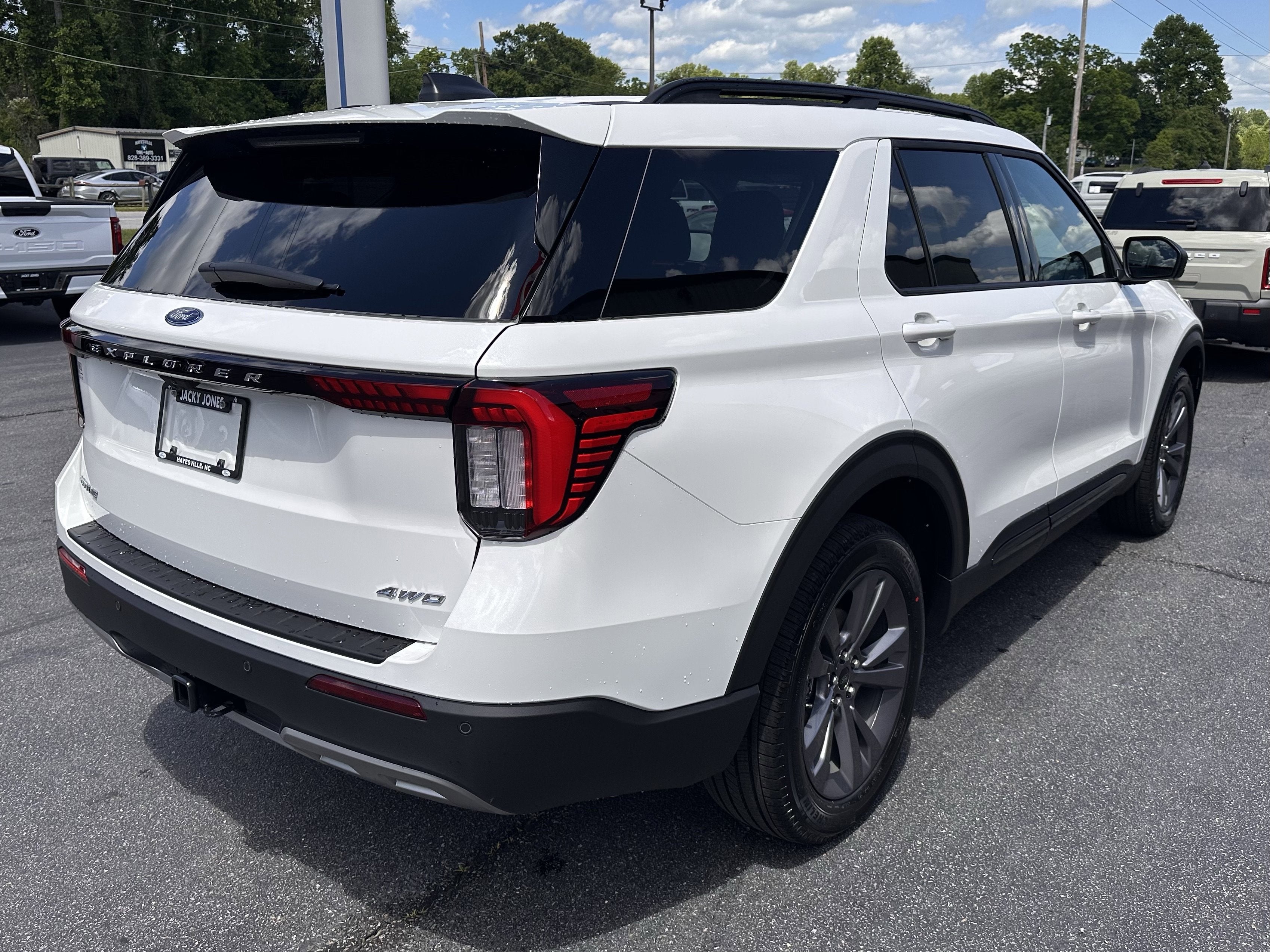 2026 Ford Explorer Active w/200A Pkg
