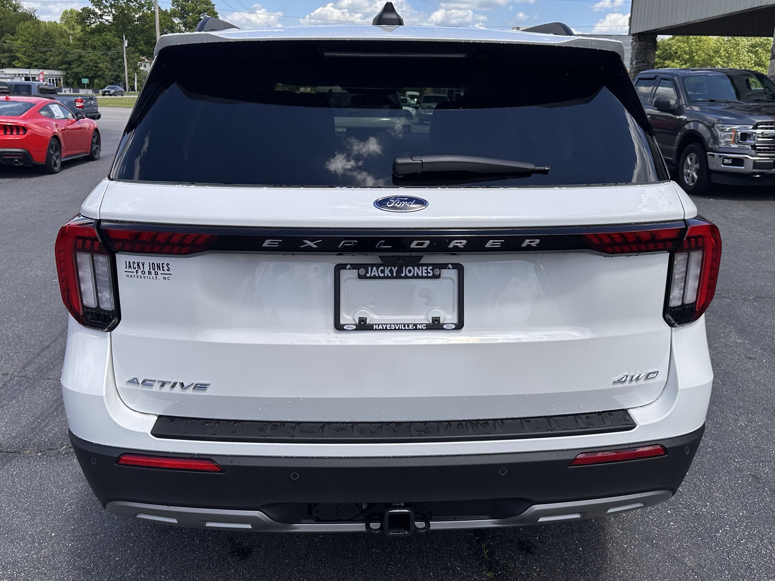 2026 Ford Explorer Active w/200A Pkg
