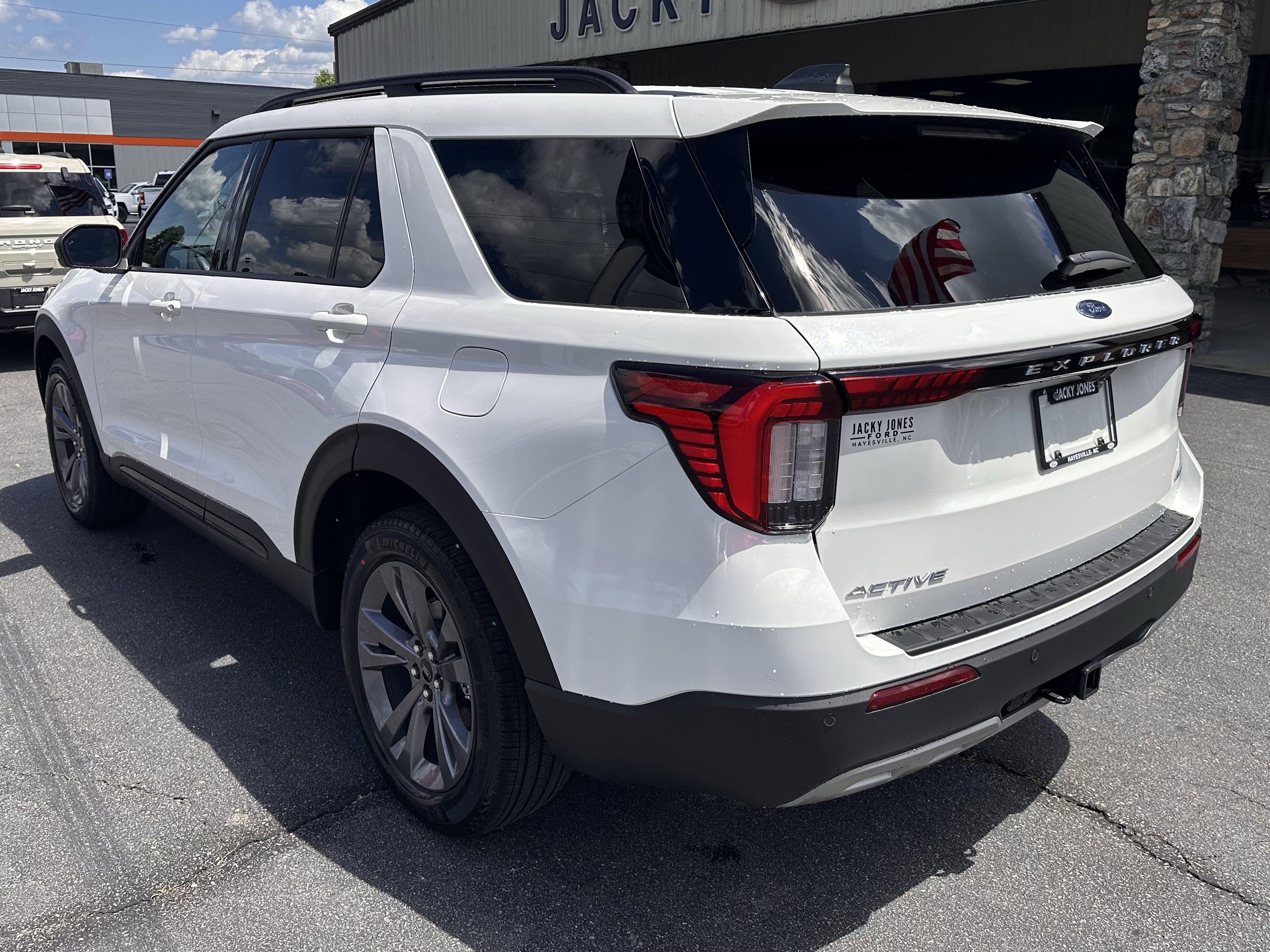 2026 Ford Explorer Active w/200A Pkg