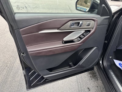 2025 Ford Explorer Platinum