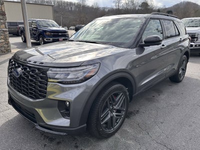 2025 Ford Explorer ST-Line