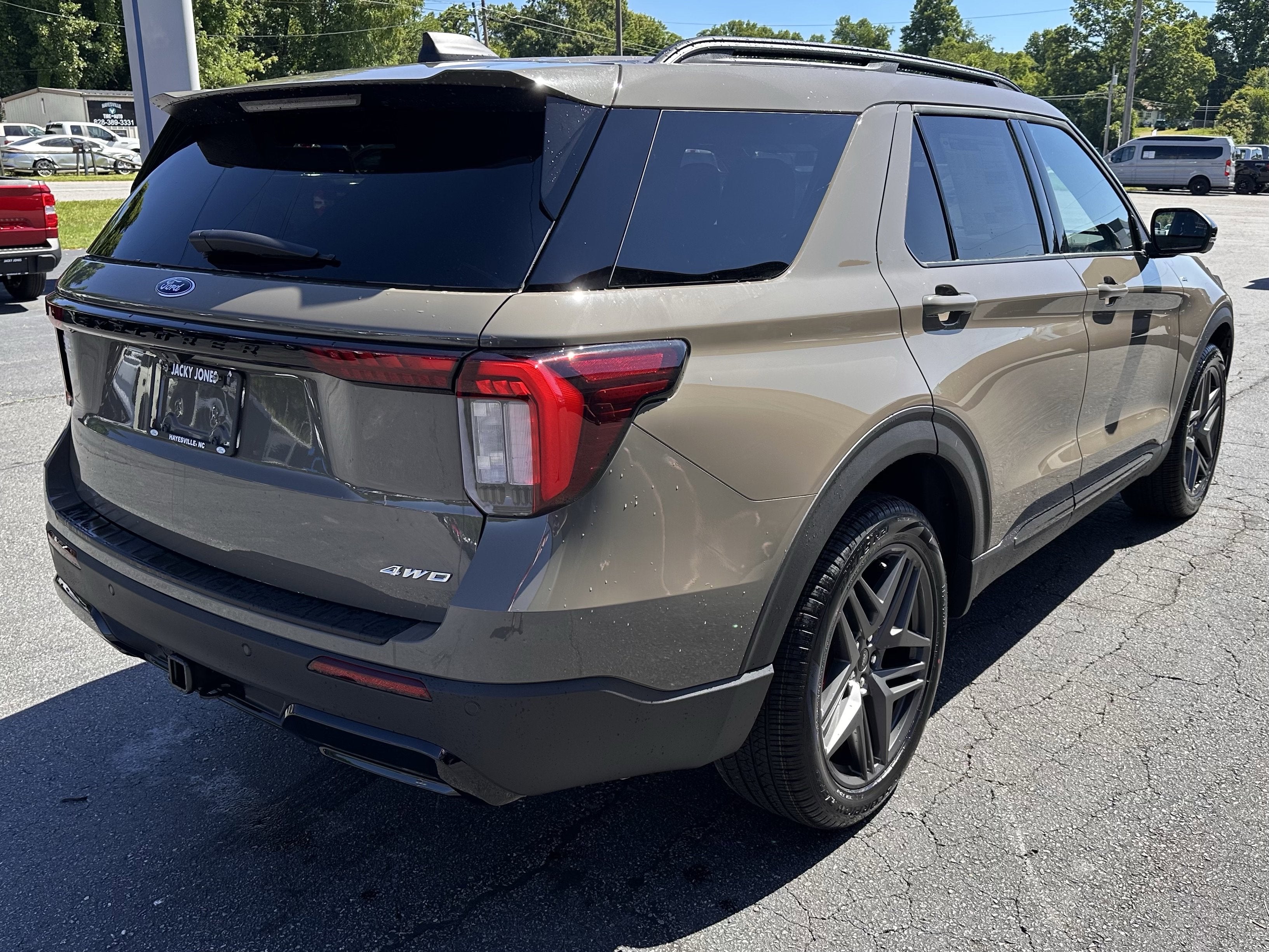 2026 Ford Explorer ST-Line