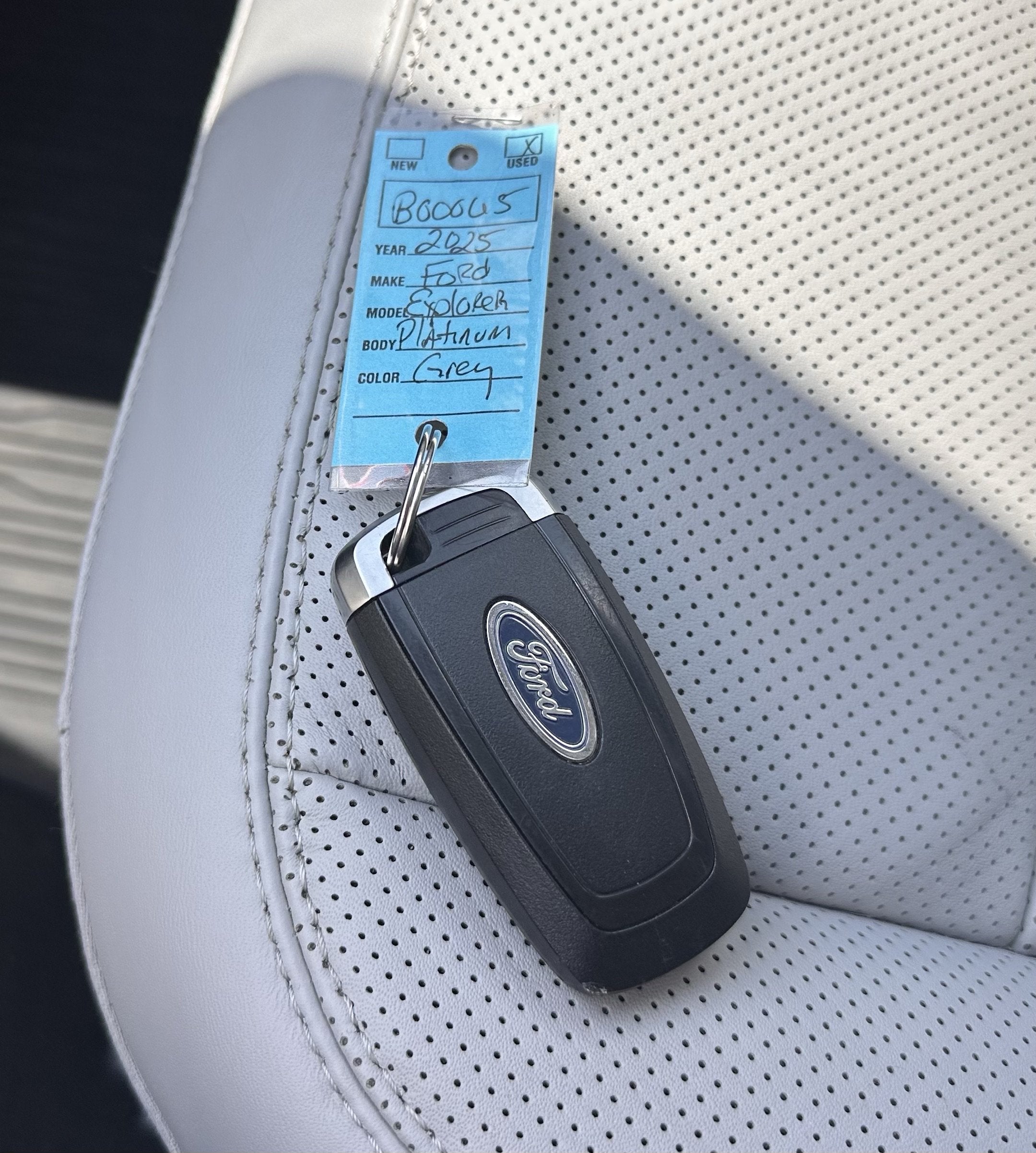 2025 Ford Explorer Platinum