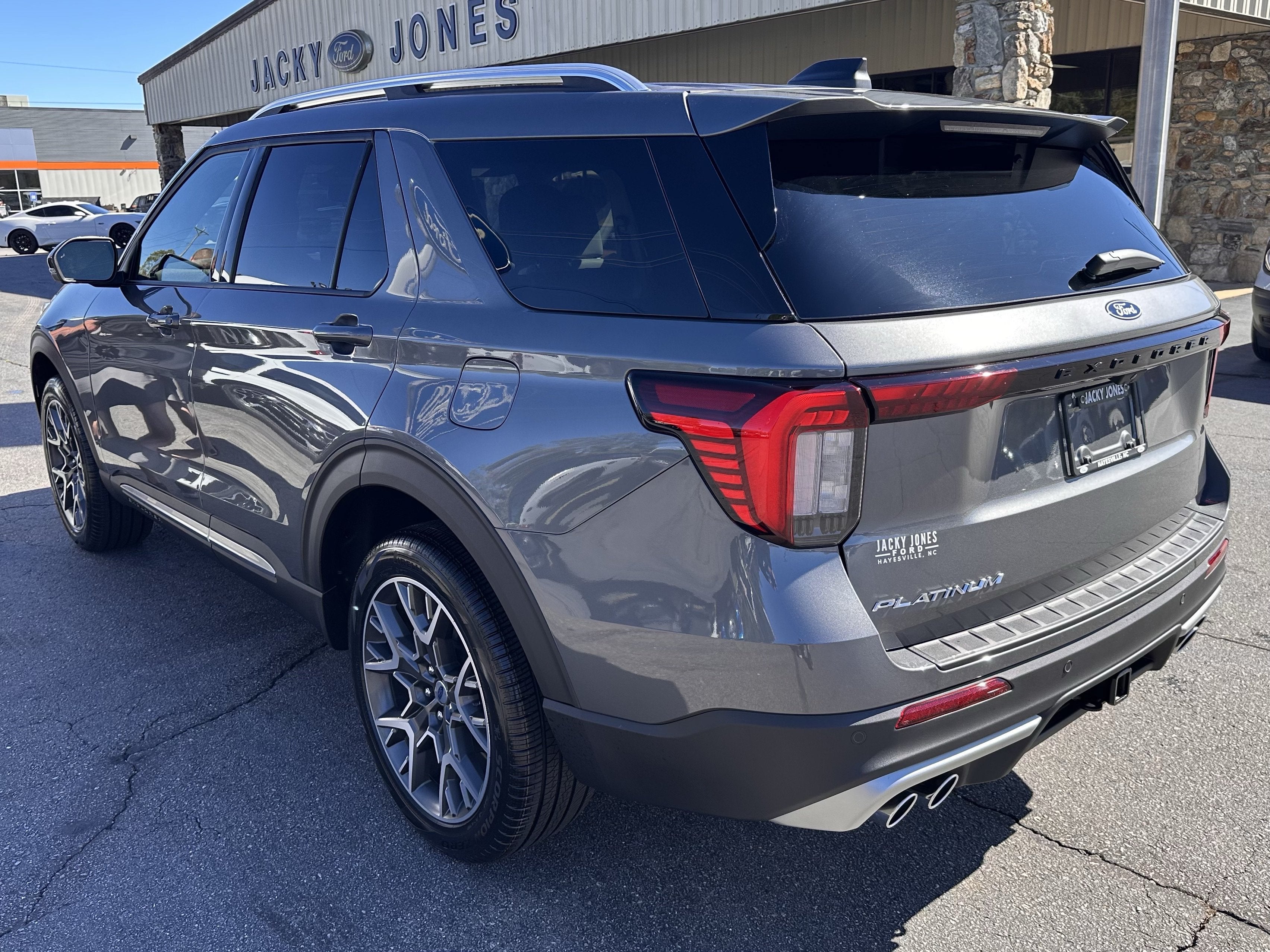 2027 Ford Explorer Platinum