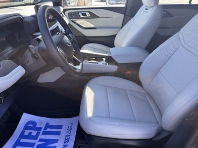2027 Ford Explorer Platinum