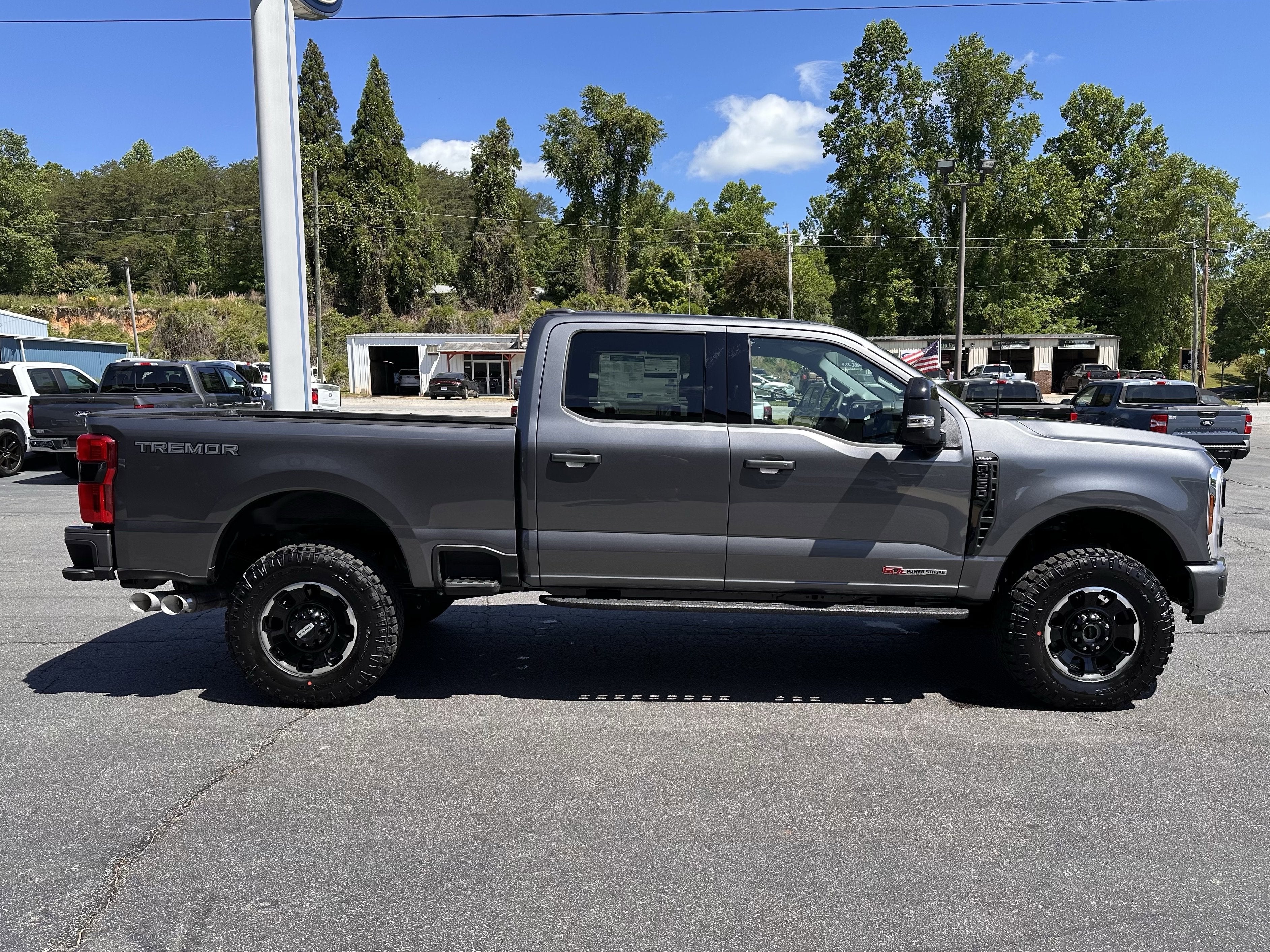 2026 Ford Super Duty F-250 Lariat Tremor