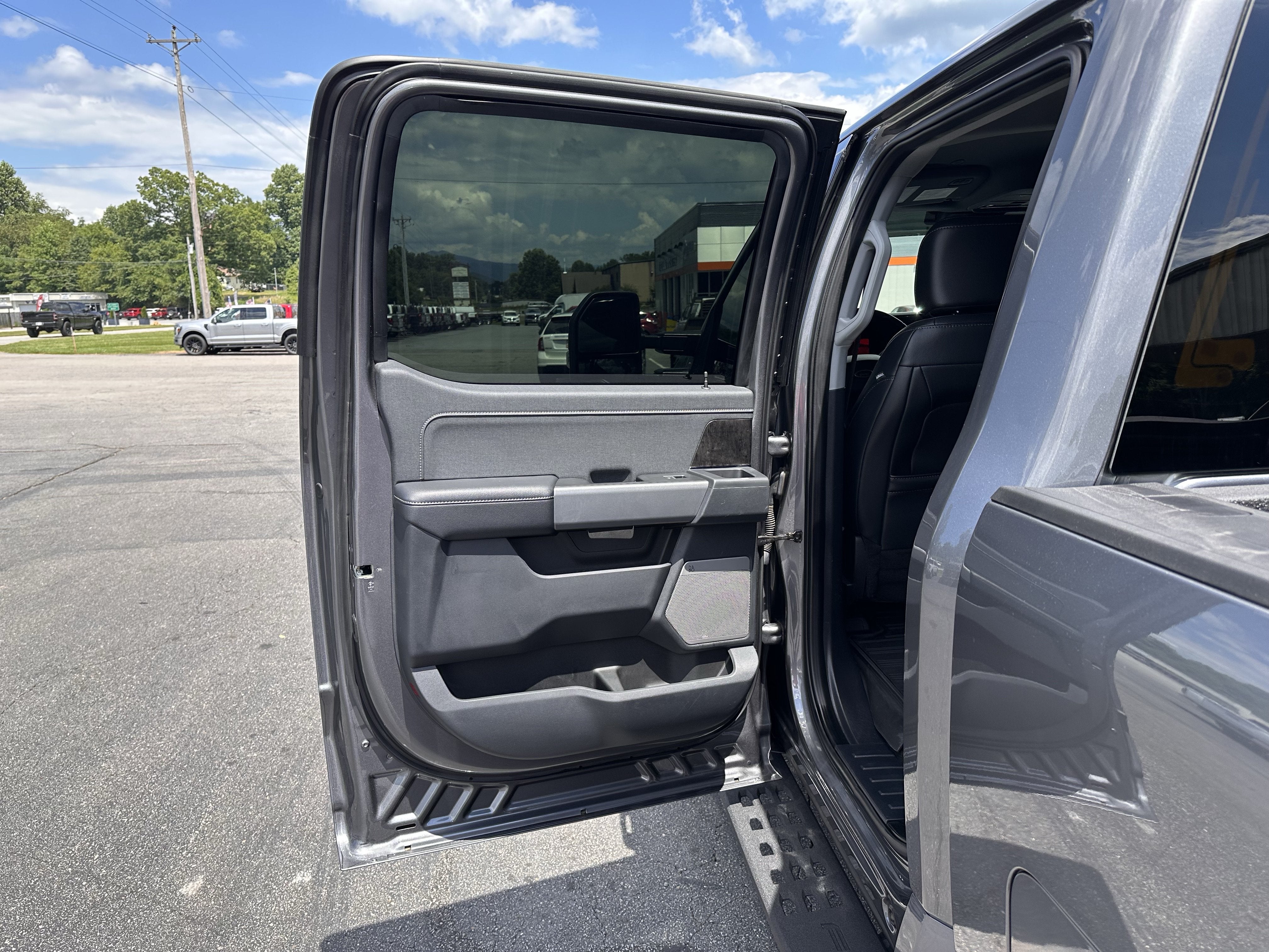 2024 Ford Super Duty F-250 Lariat Tremor