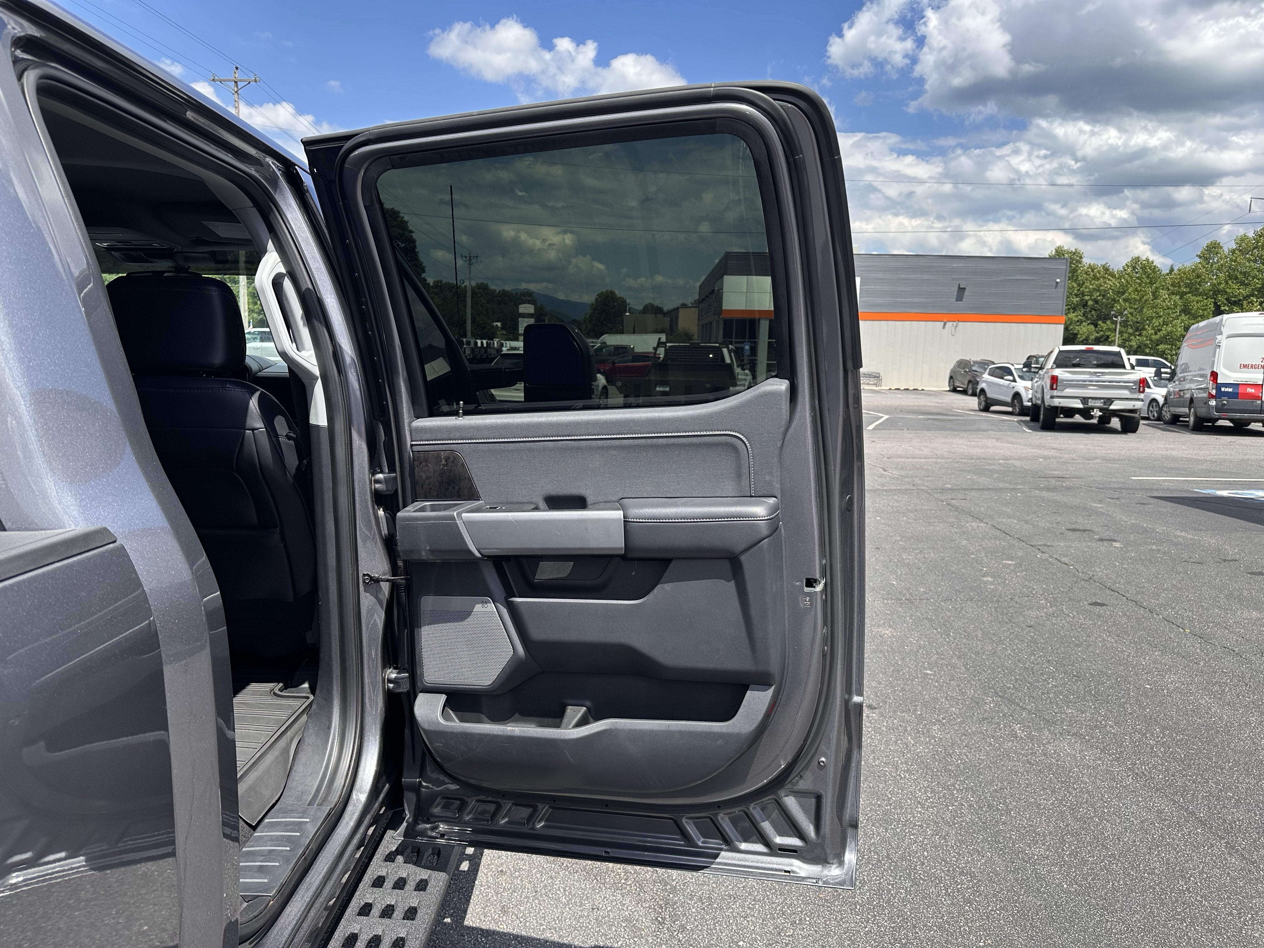 2024 Ford Super Duty F-250 Lariat Tremor