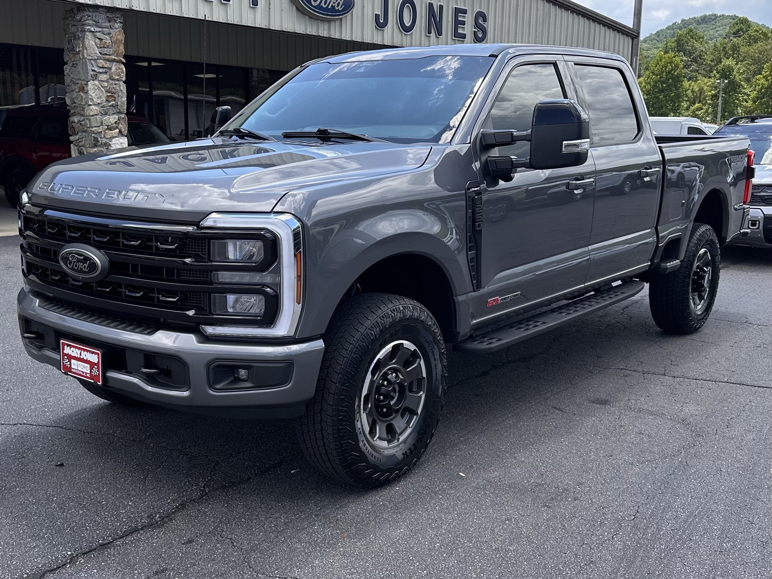 2024 Ford Super Duty F-250 Lariat Tremor