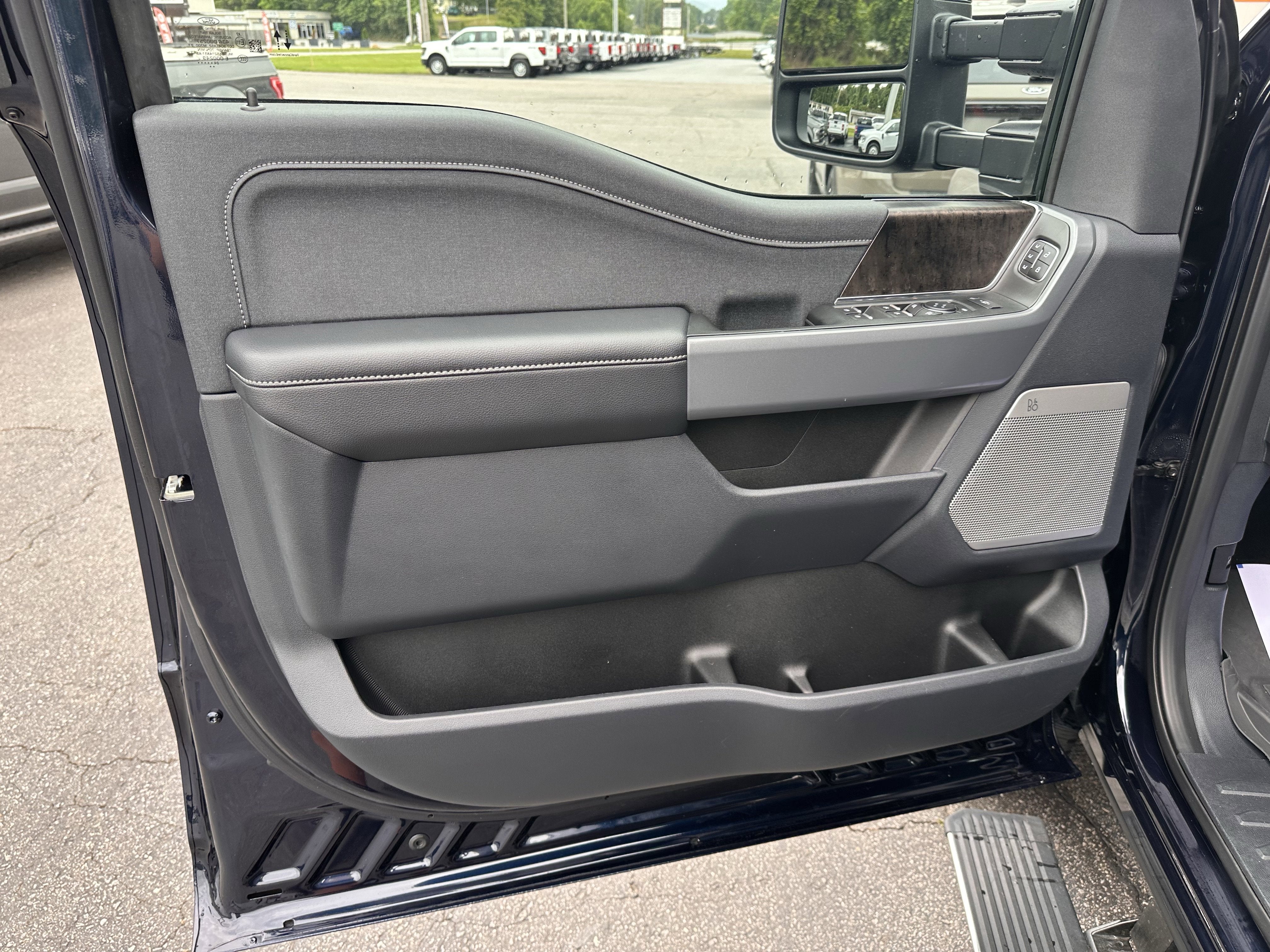 2024 Ford Super Duty F-250 LARIAT