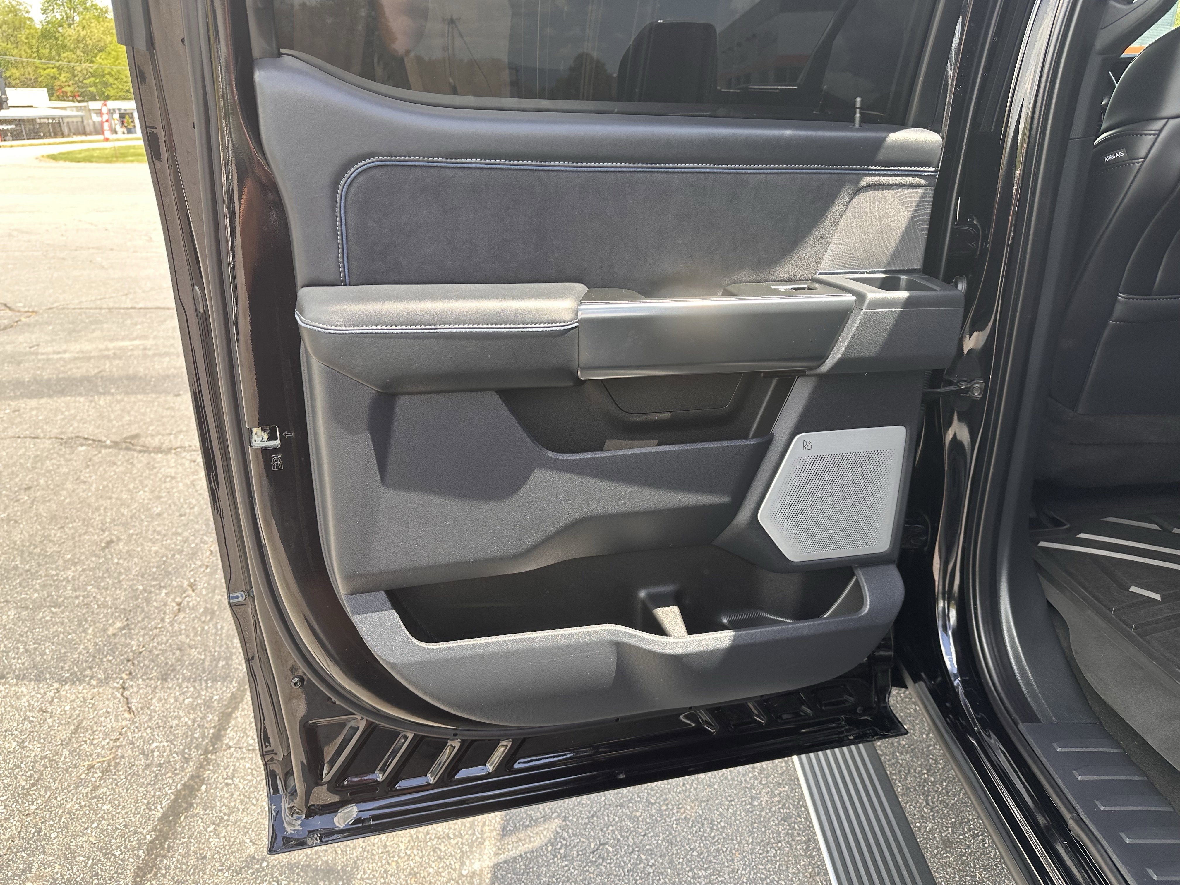 2025 Ford Super Duty F-250 Platinum