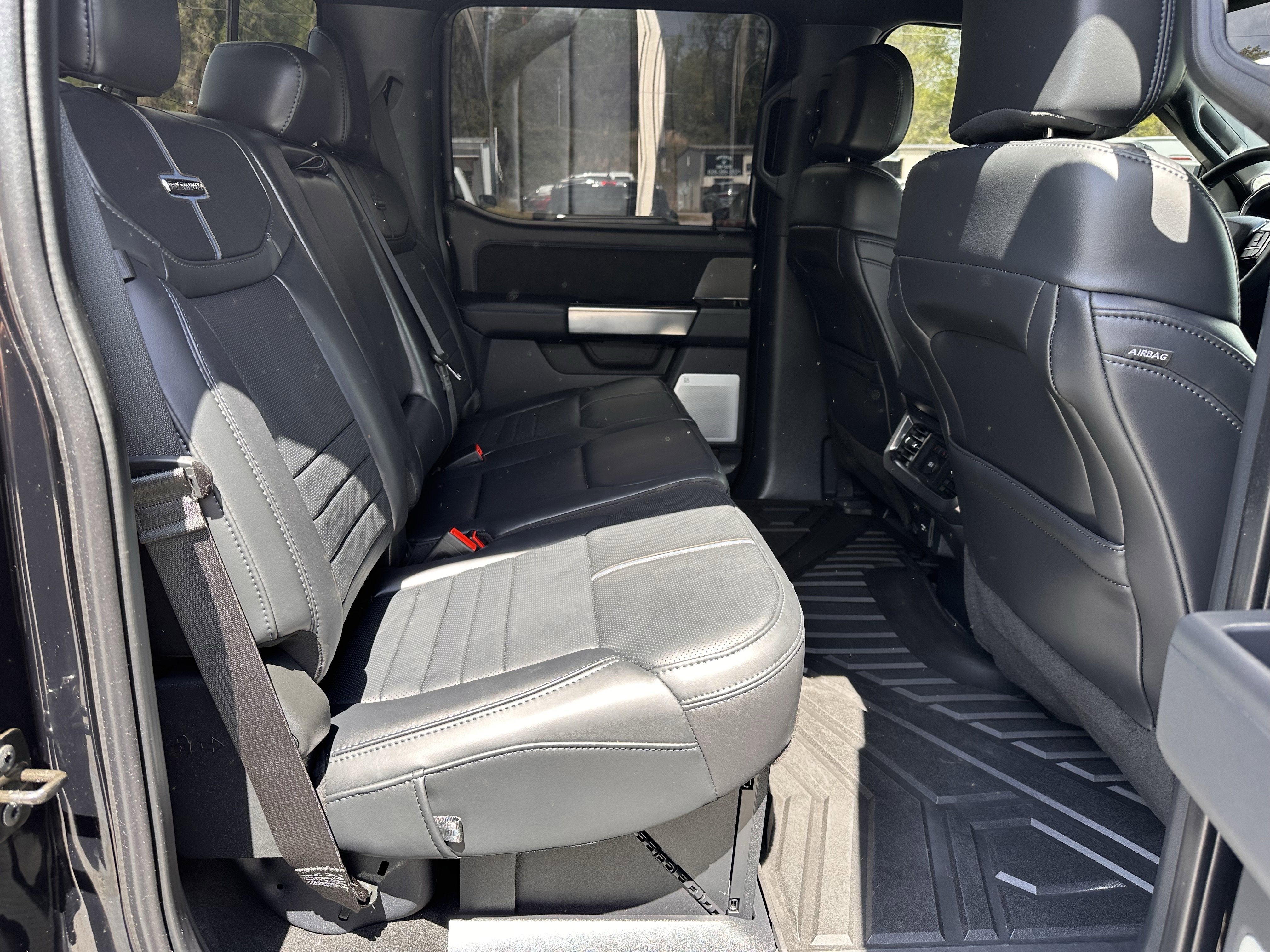 2025 Ford Super Duty F-250 Platinum