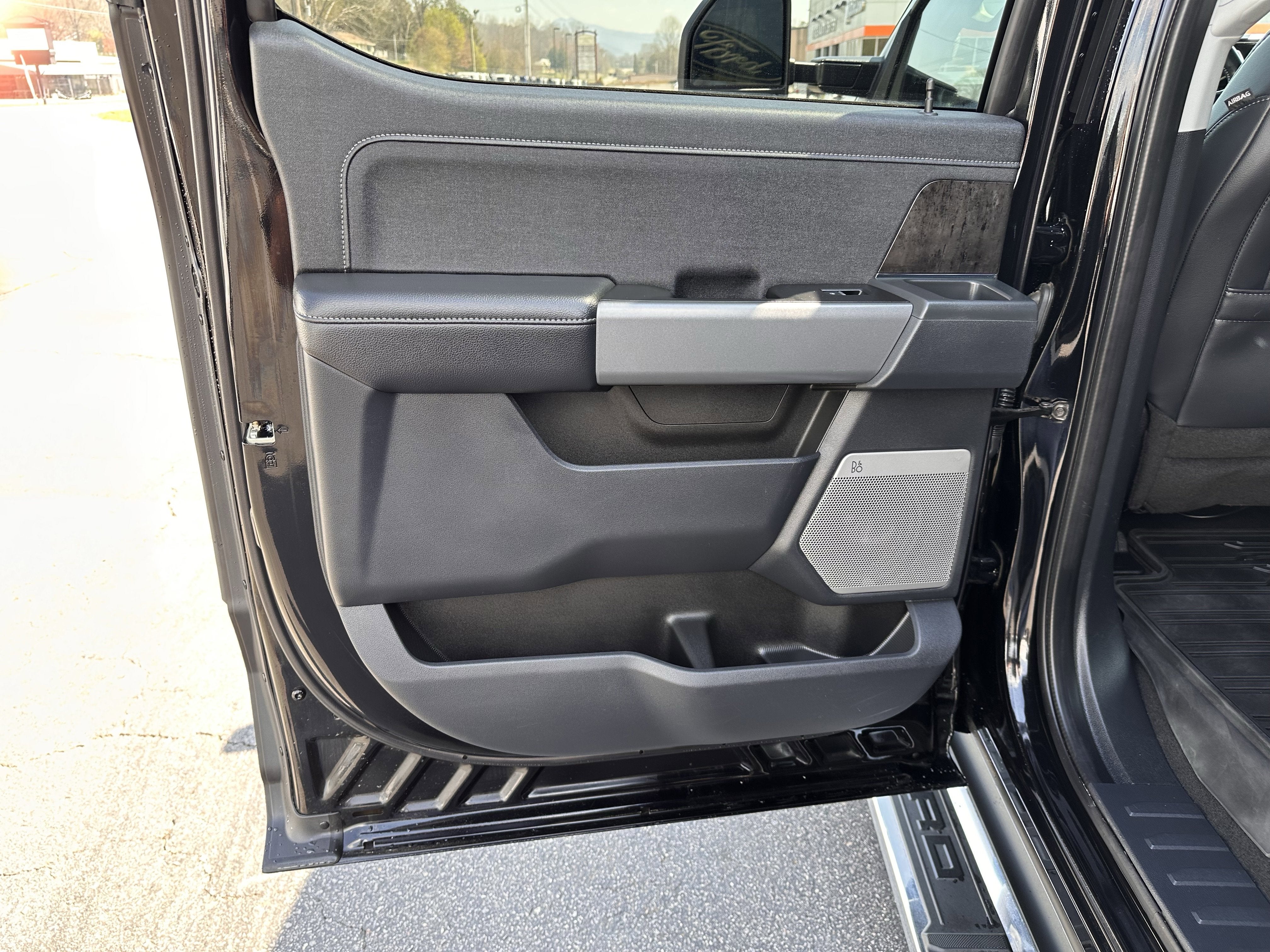 2023 Ford Super Duty F-250 LARIAT