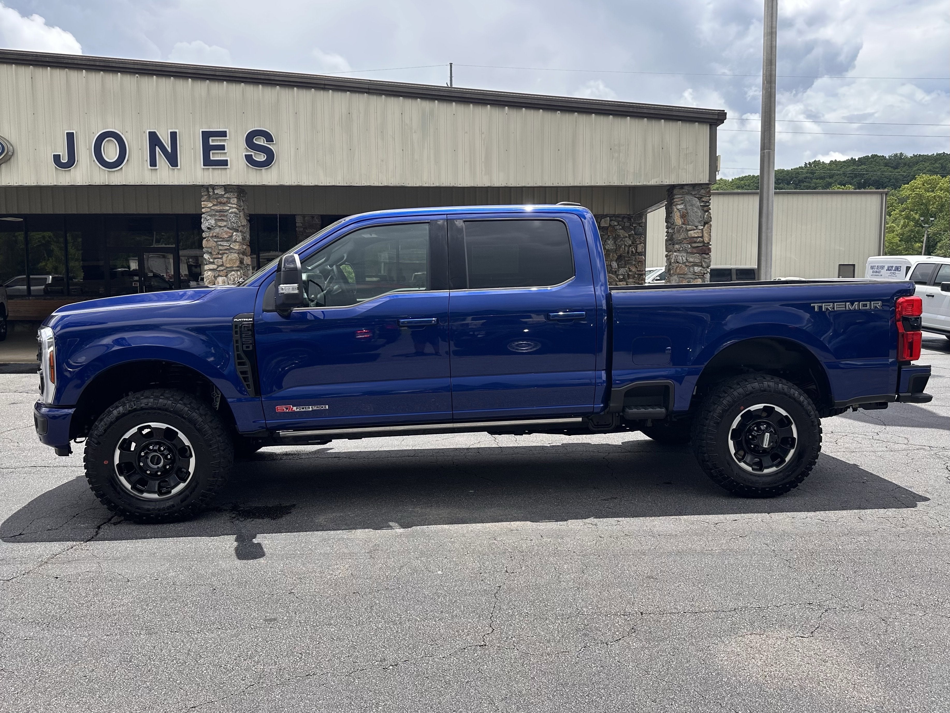 2026 Ford Super Duty F-250 Platinum Tremor