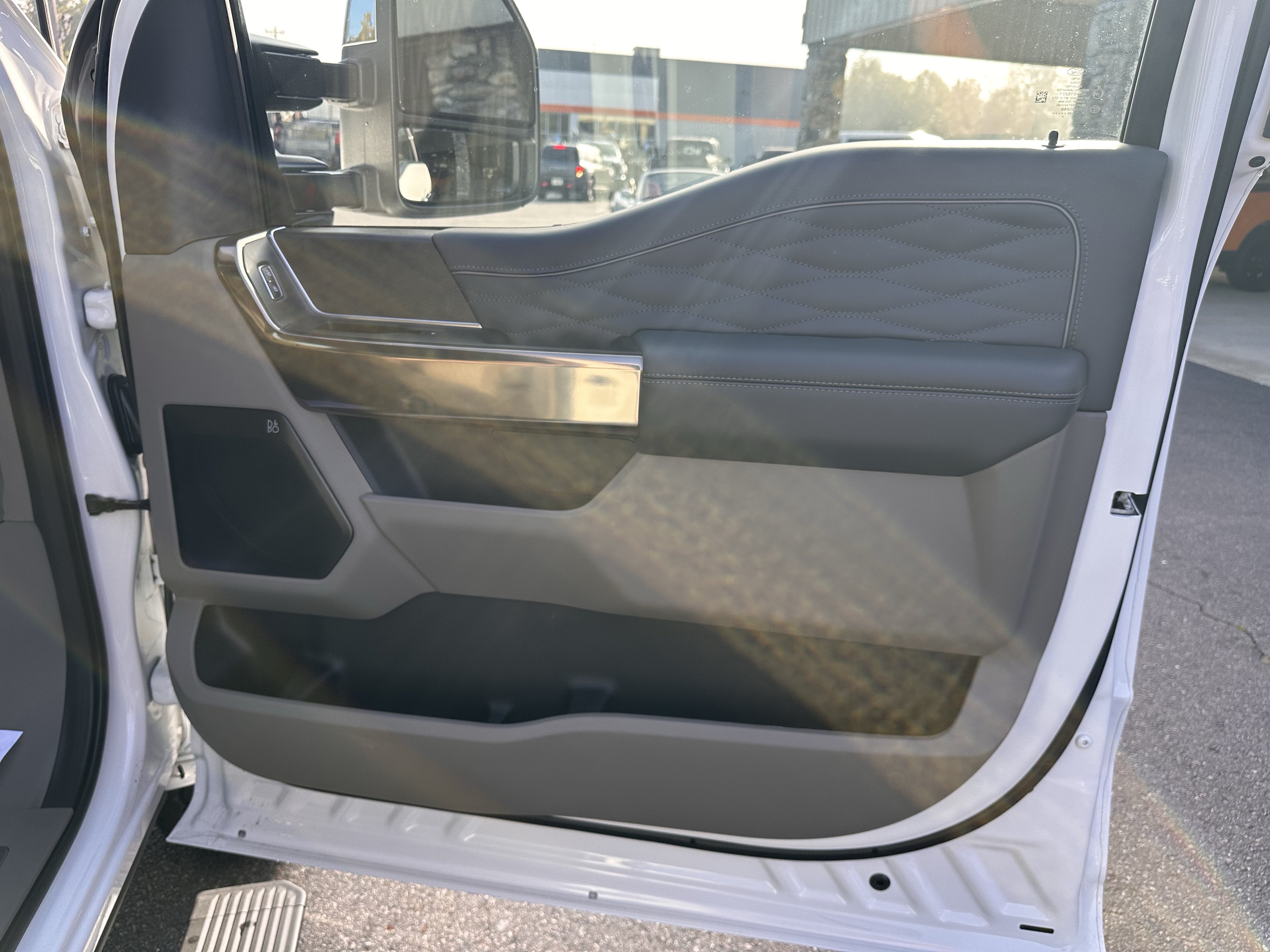 2027 Ford Super Duty F-250 Platinum