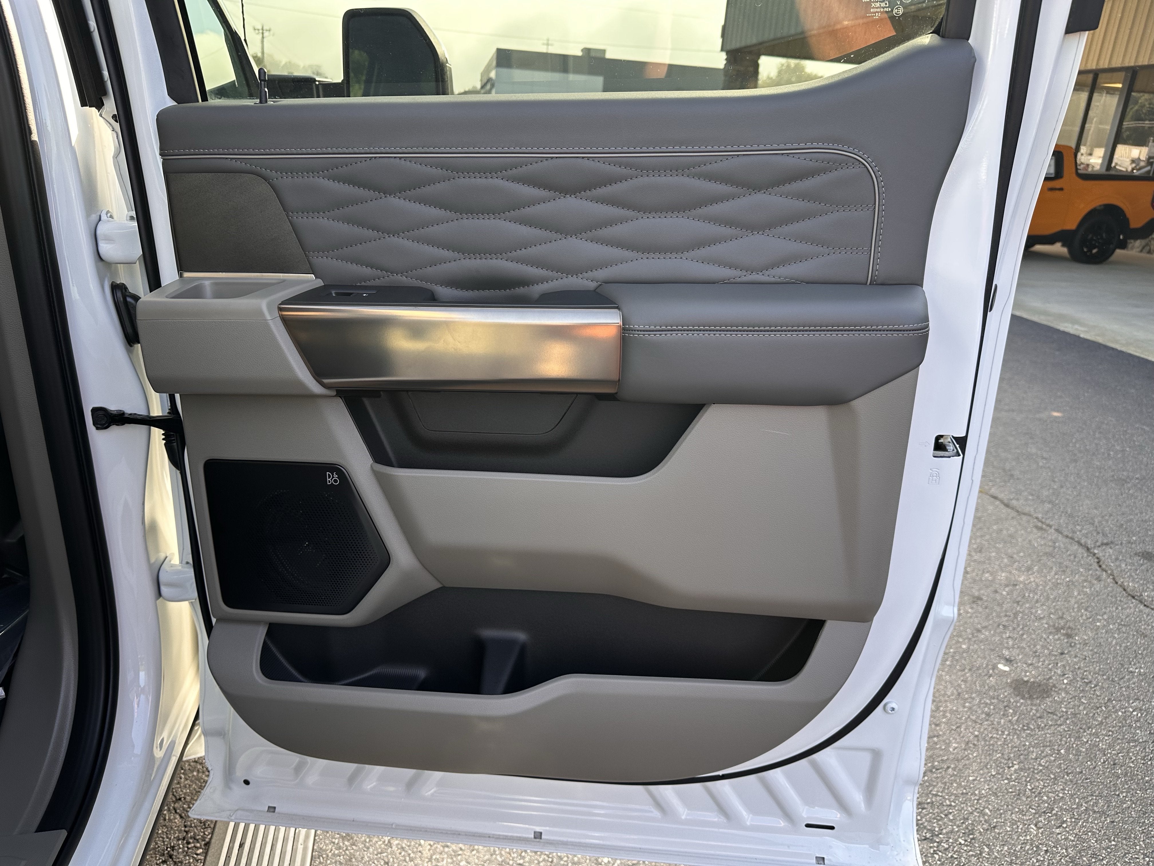 2027 Ford Super Duty F-250 Platinum