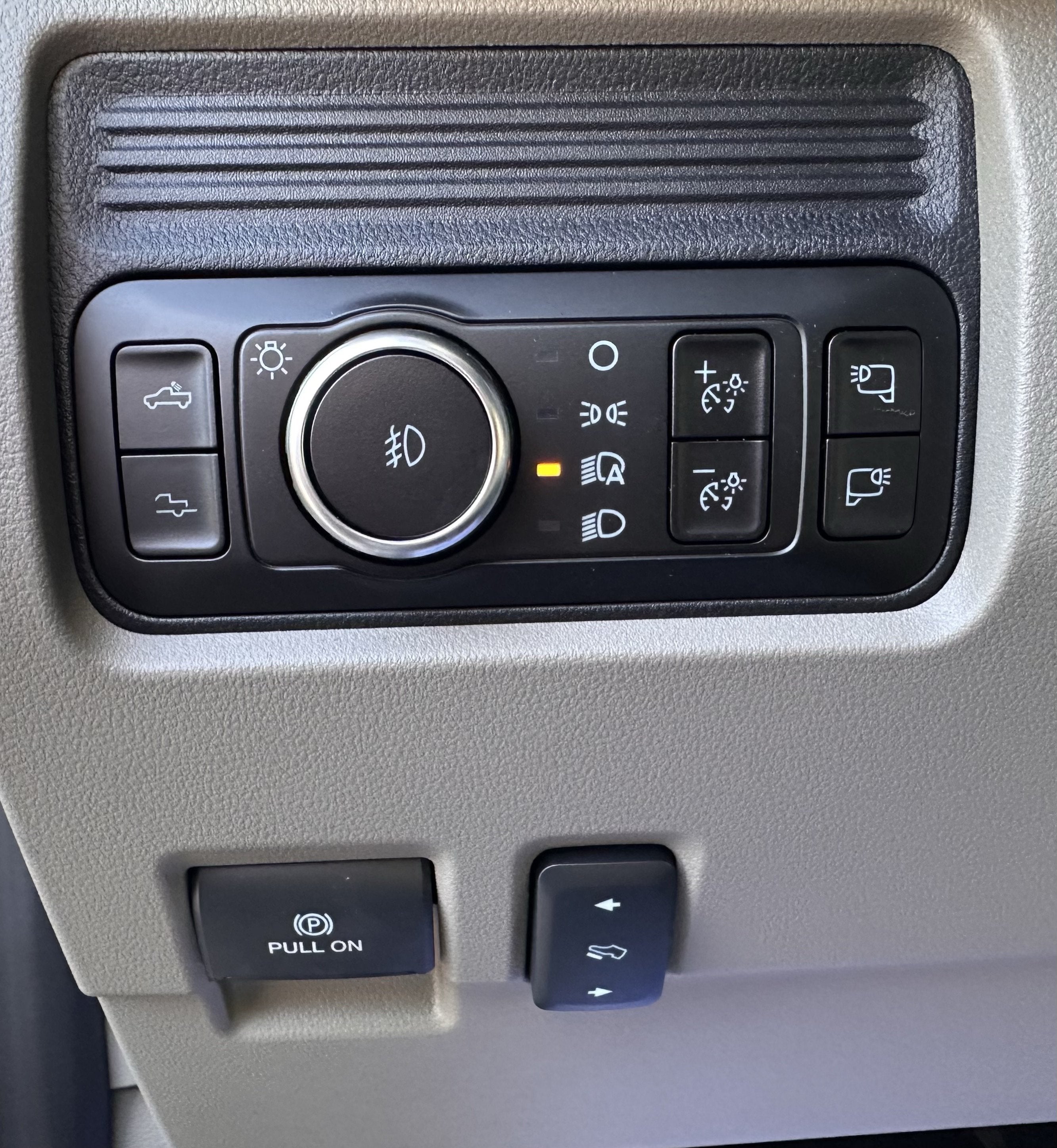 2027 Ford Super Duty F-250 Platinum