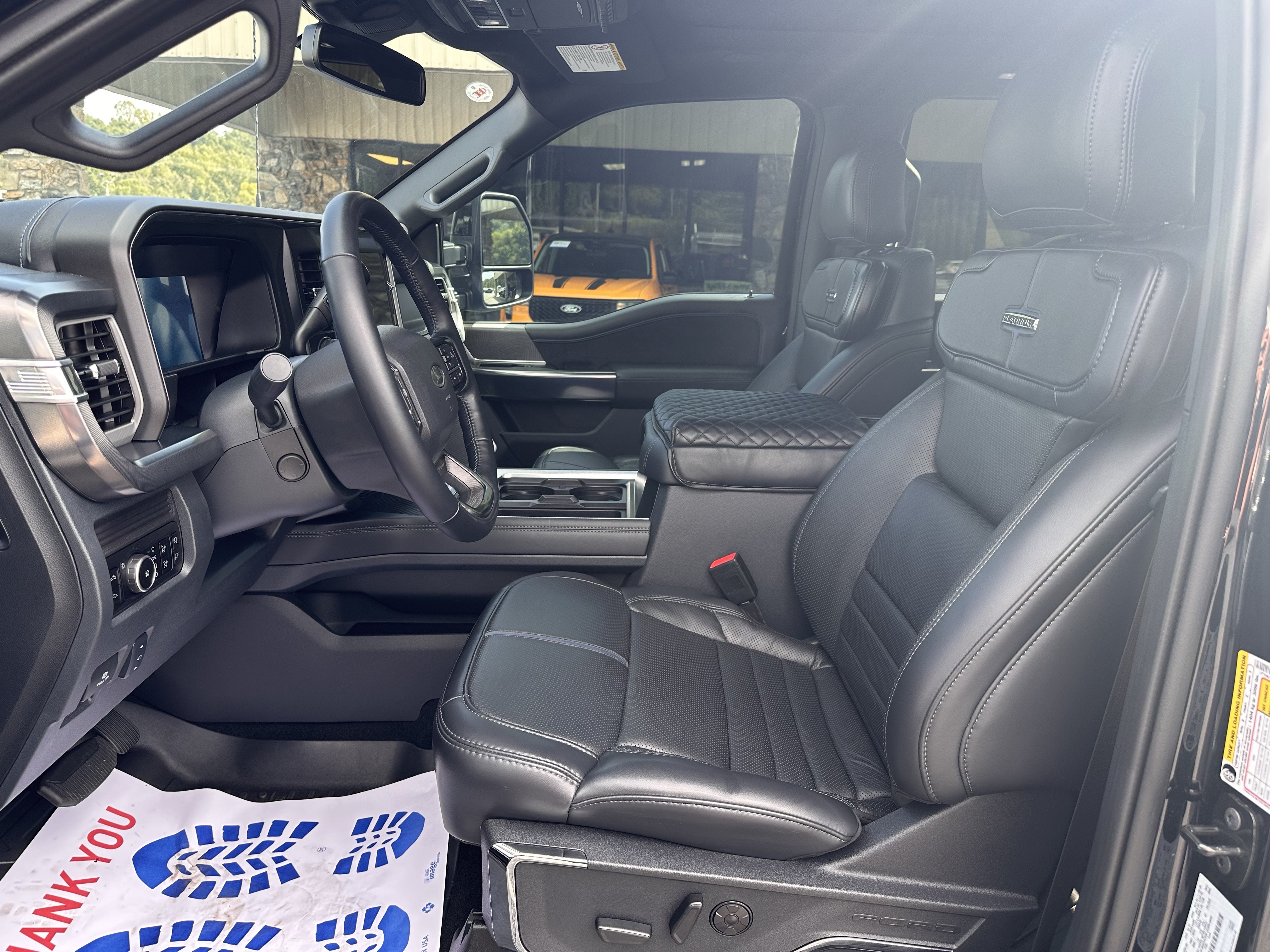 2025 Ford Super Duty F-250 Platinum