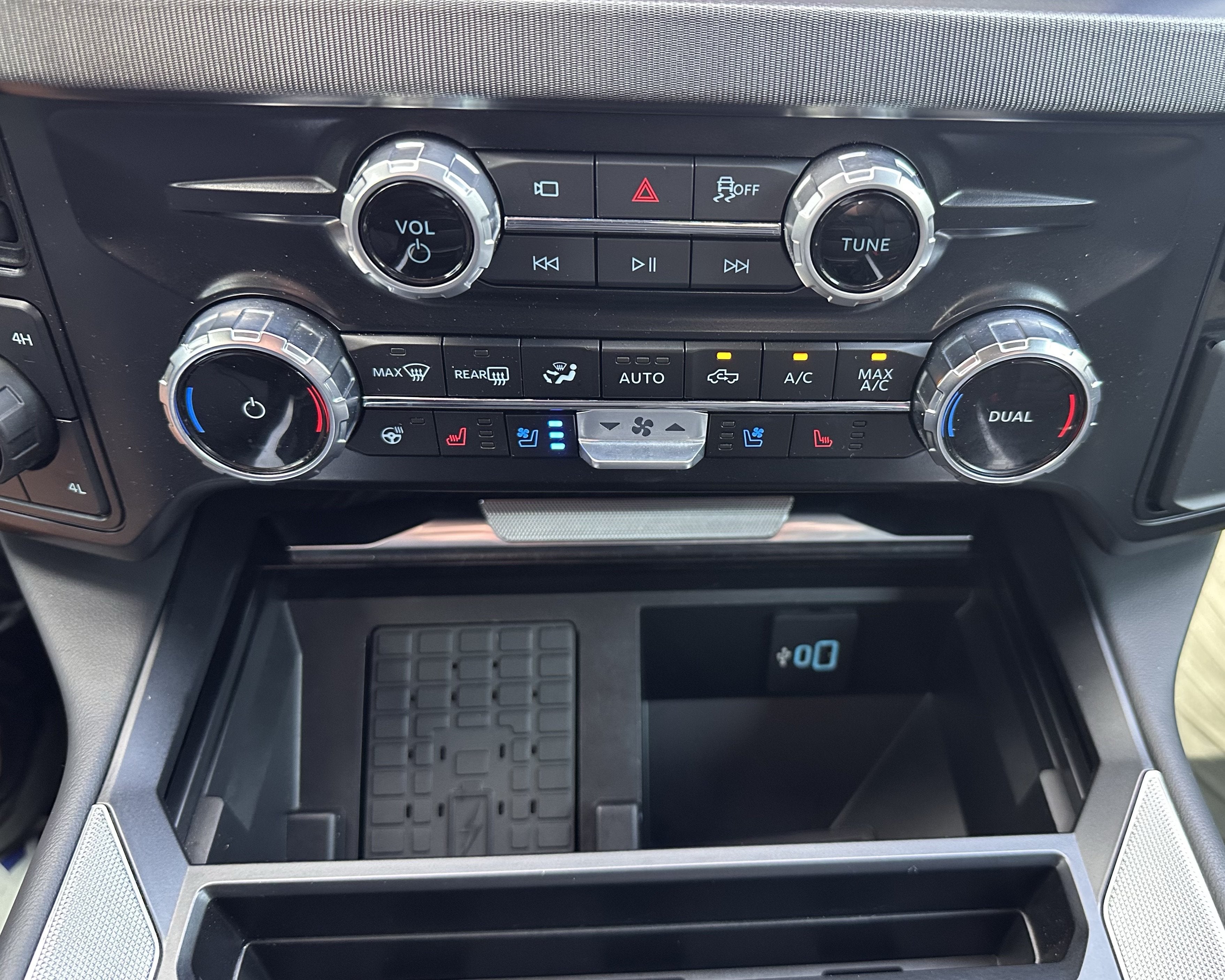2025 Ford Super Duty F-250 Platinum