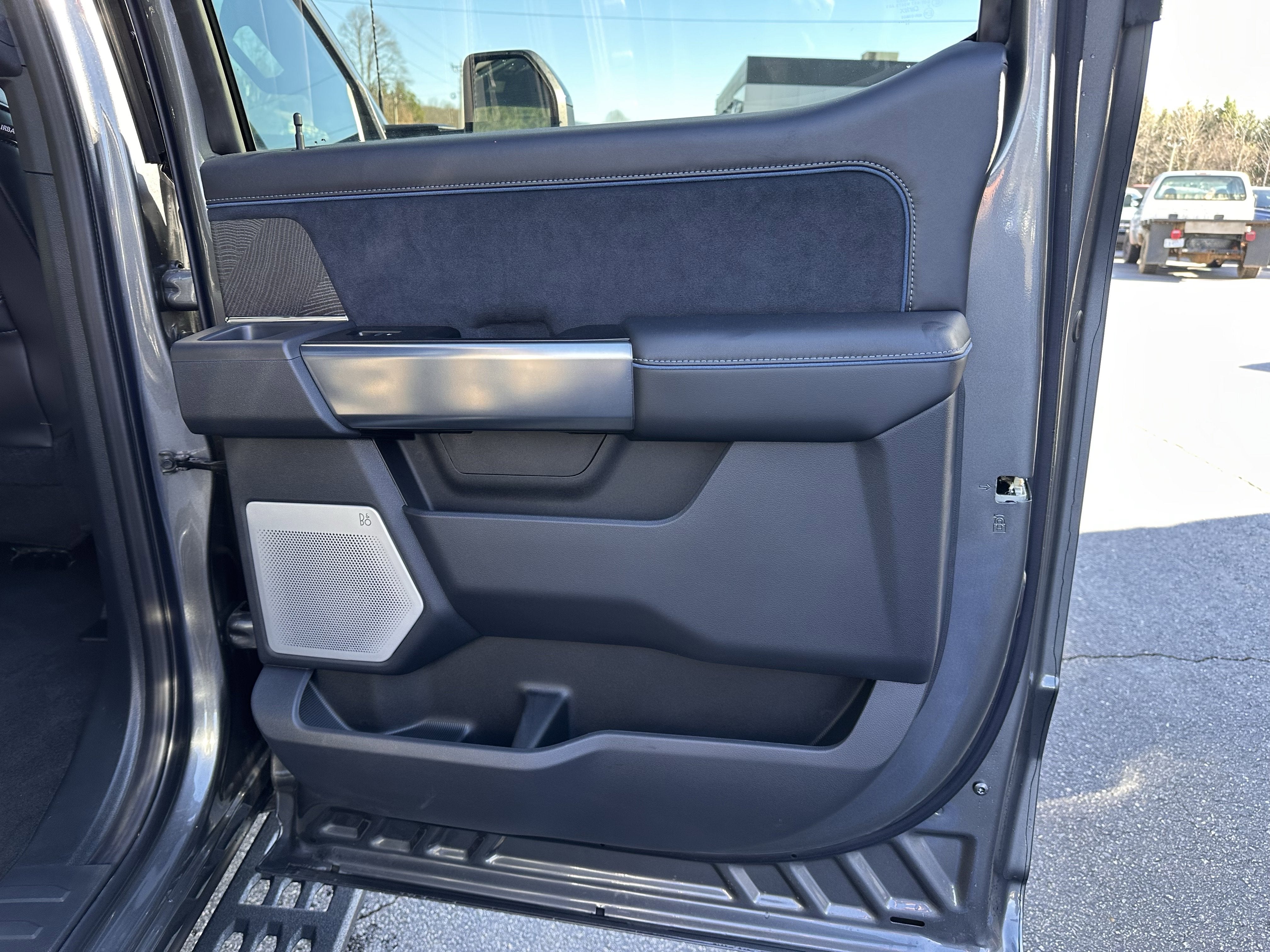 2025 Ford Super Duty F-250 Platinum