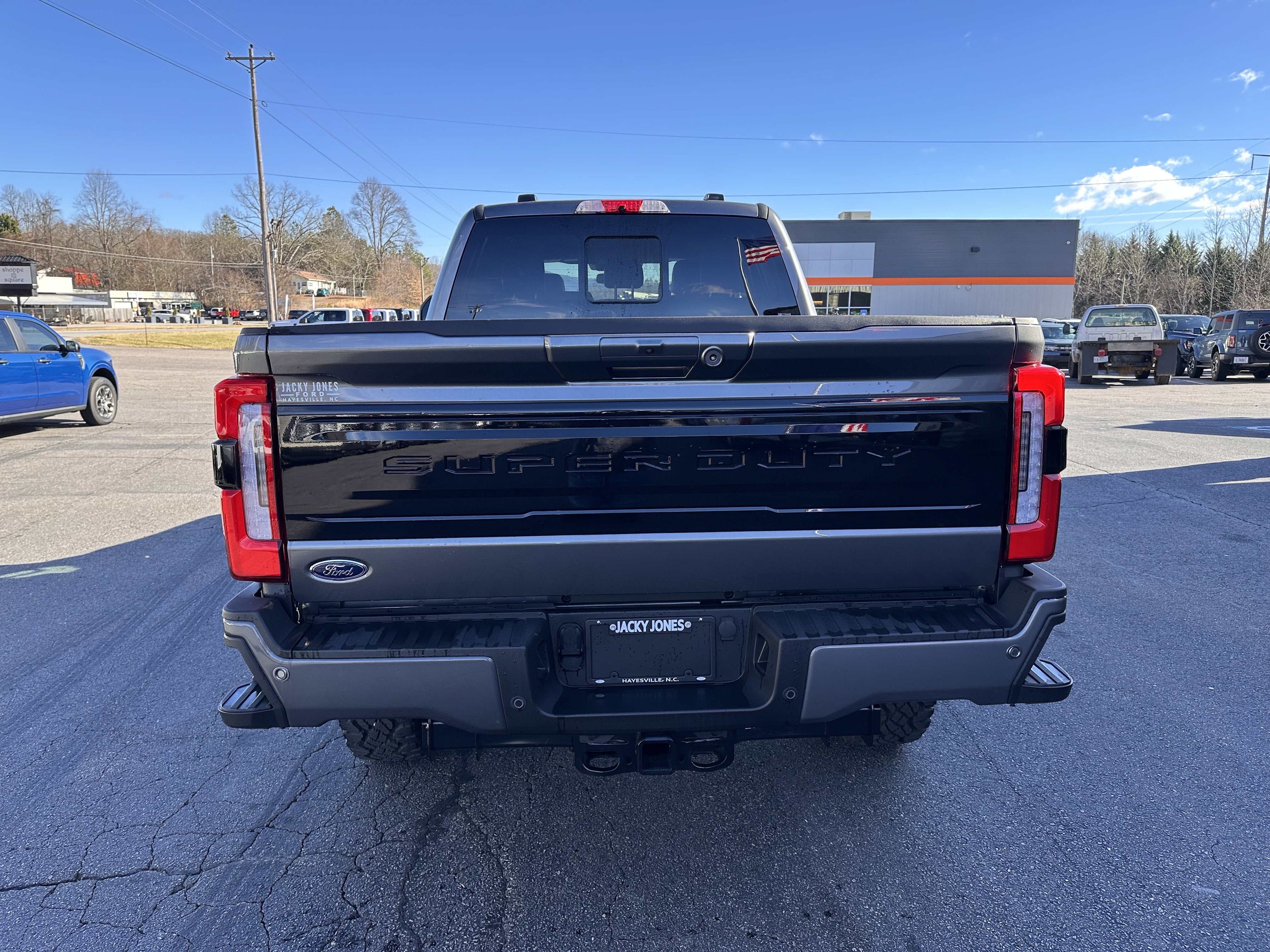 2025 Ford Super Duty F-250 Platinum