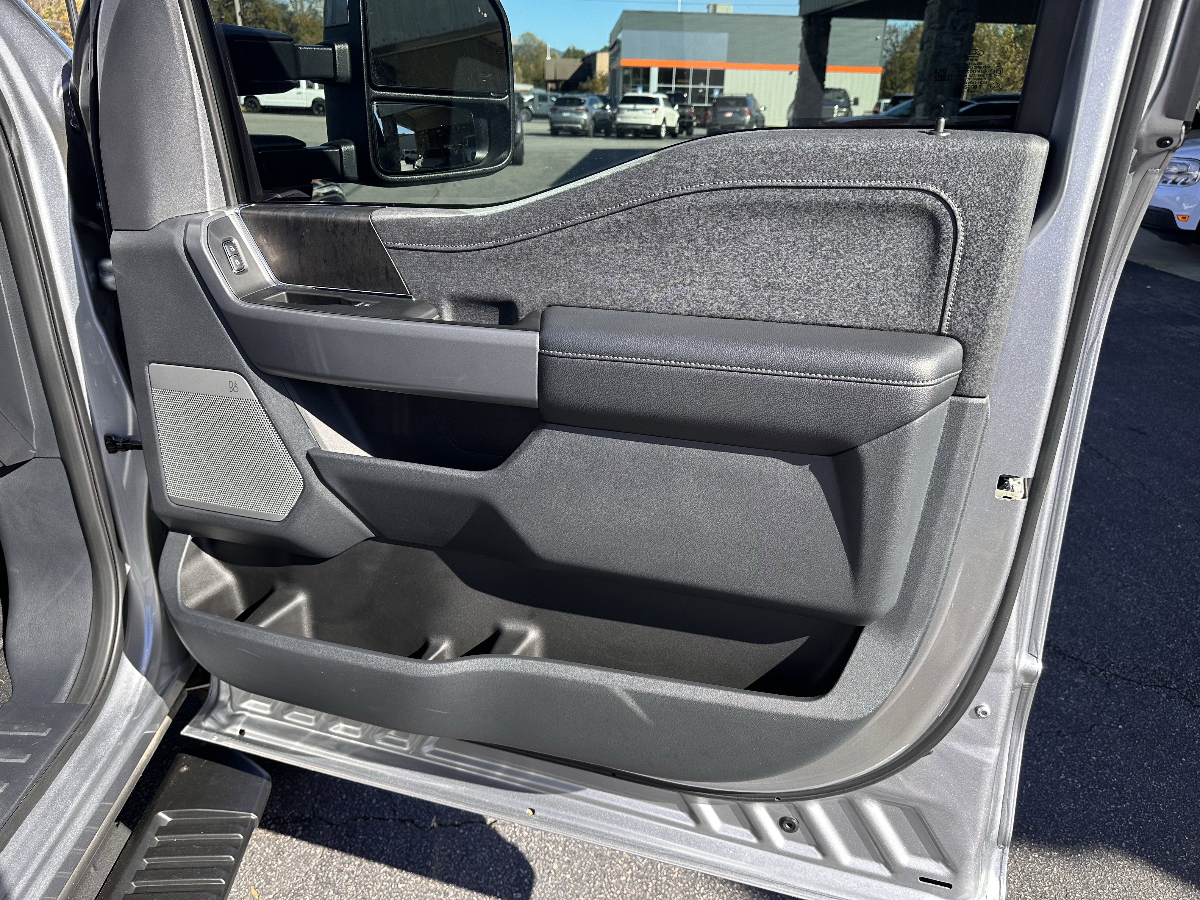 2023 Ford Super Duty F-250 LARIAT