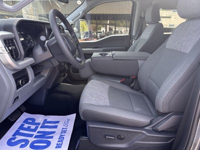 2027 Ford Super Duty F-250 XLT Tremor