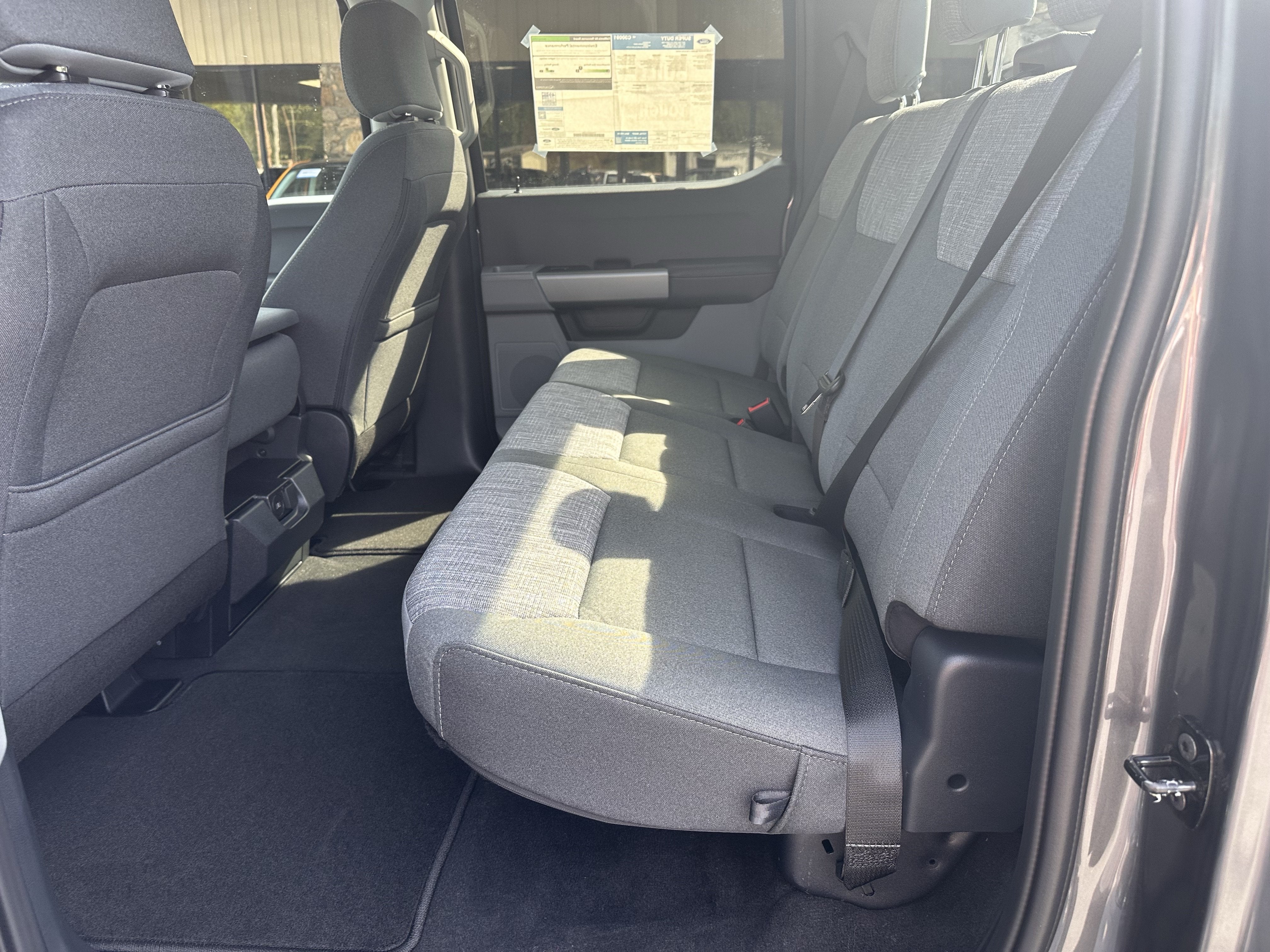 2027 Ford Super Duty F-250 XLT Tremor