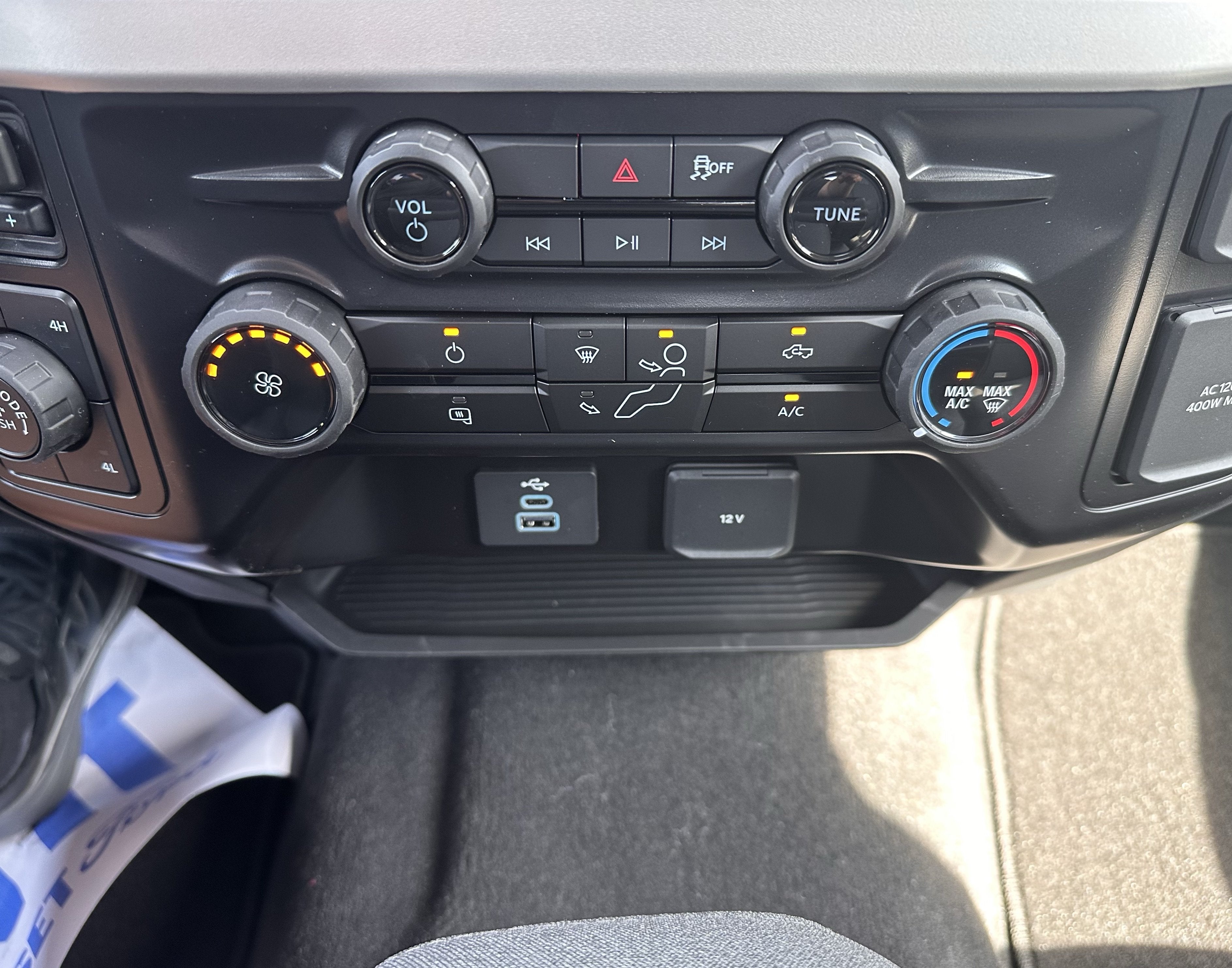 2027 Ford Super Duty F-250 XLT Tremor