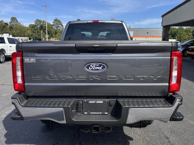 2027 Ford Super Duty F-250 XLT Tremor