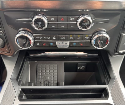 2027 Ford Super Duty F-250 LARIAT