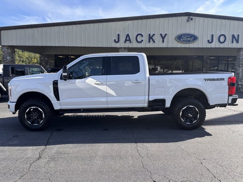 2027 Ford Super Duty F-250 Lariat Tremor
