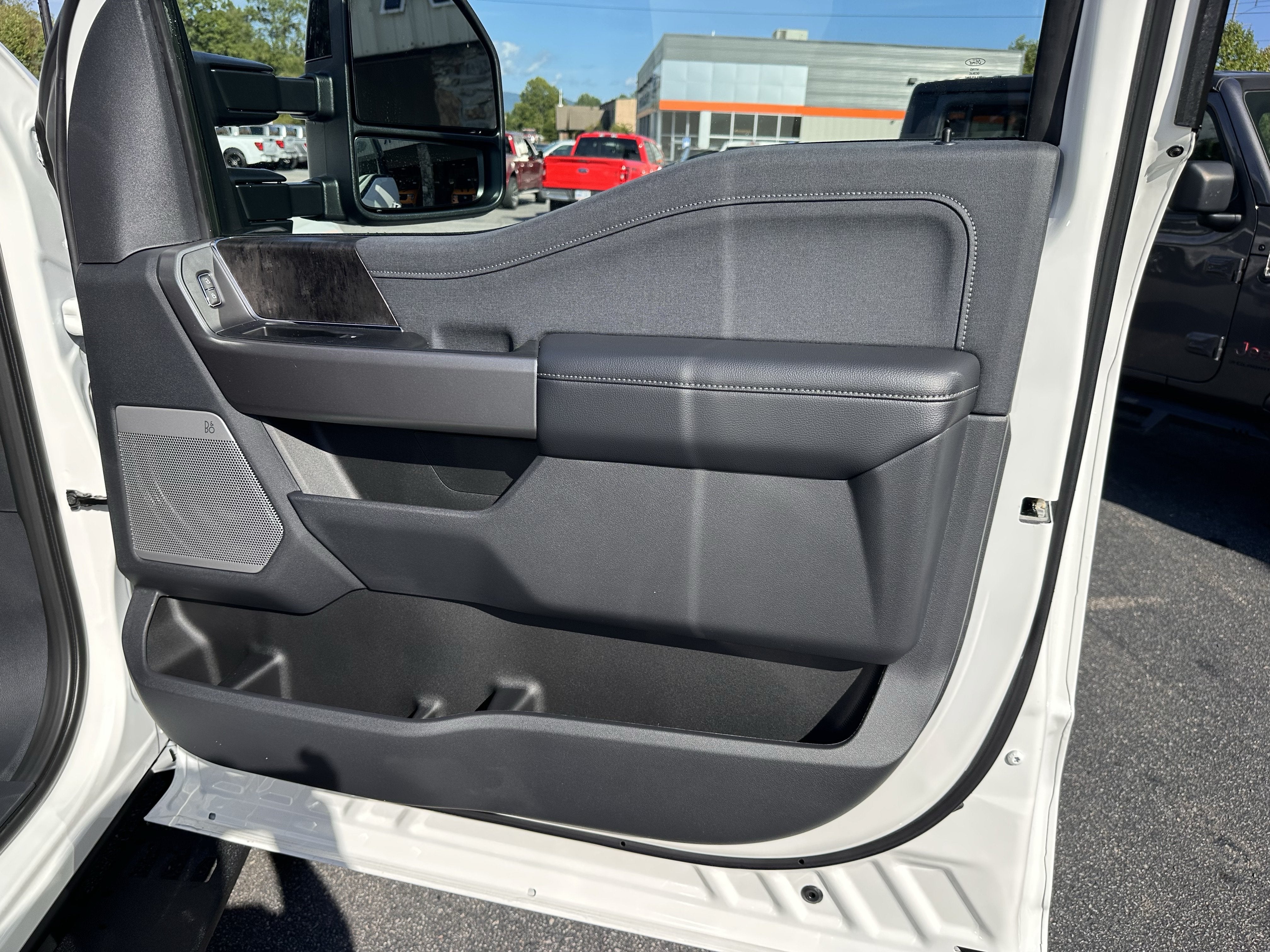2027 Ford Super Duty F-250 Lariat Tremor