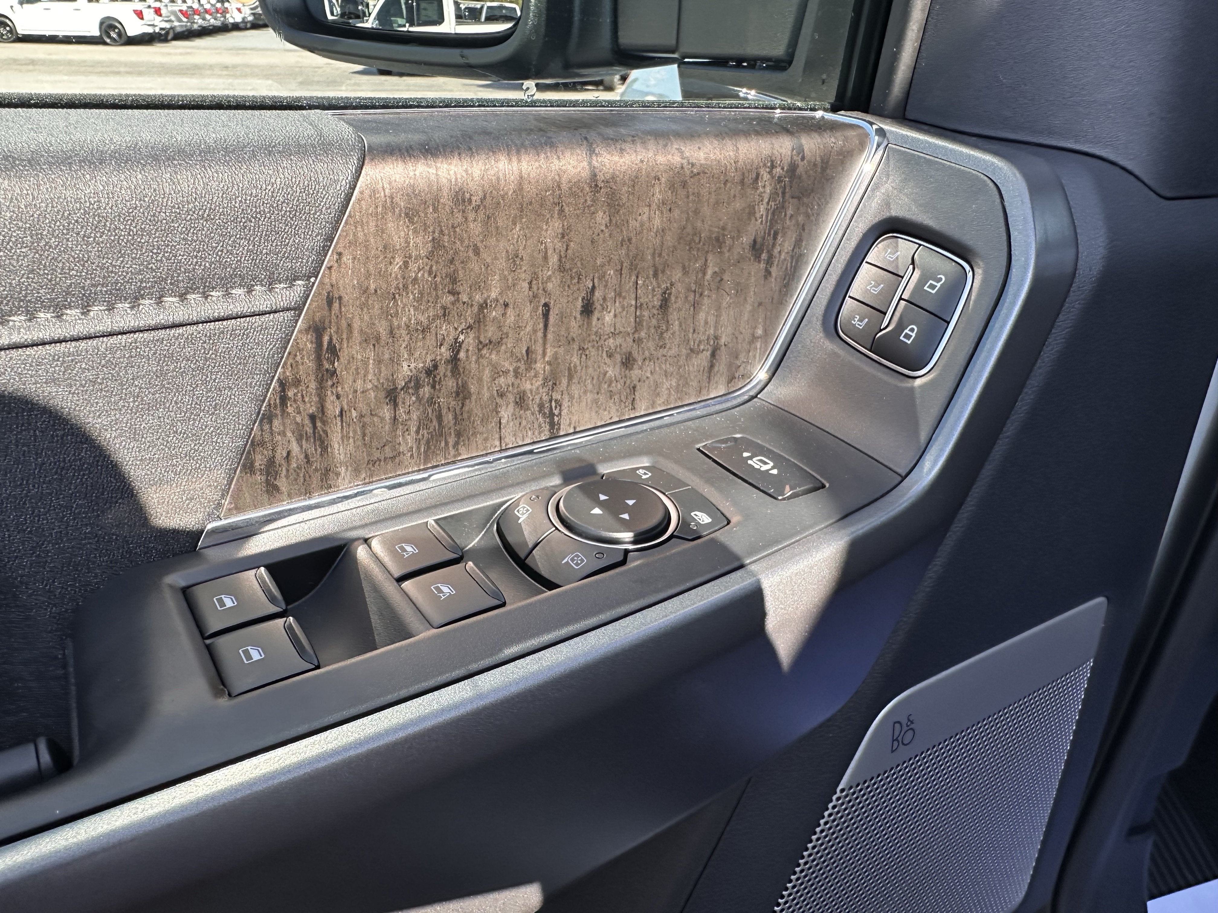 2027 Ford Super Duty F-250 Lariat Tremor