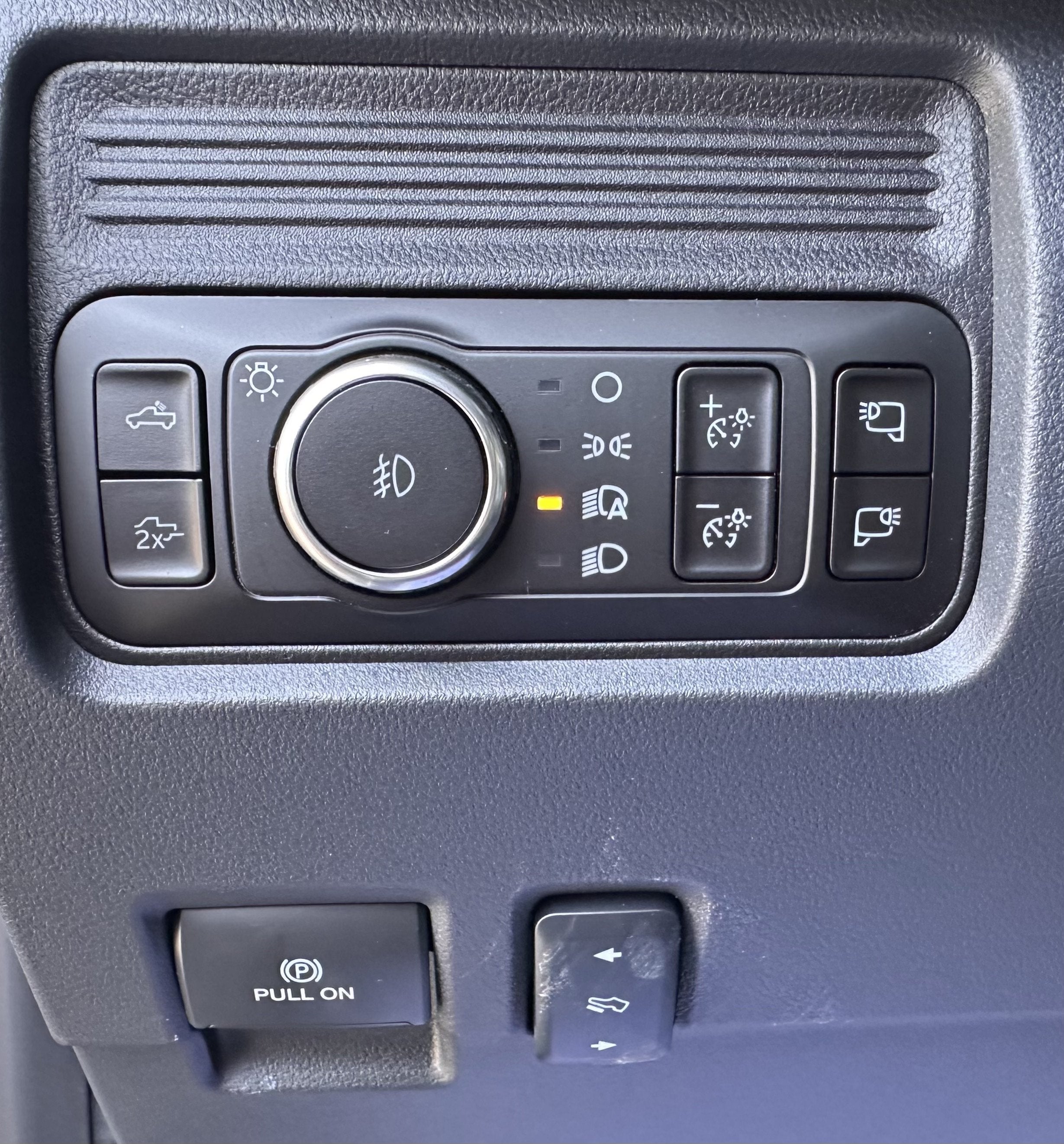 2027 Ford Super Duty F-250 Lariat Tremor