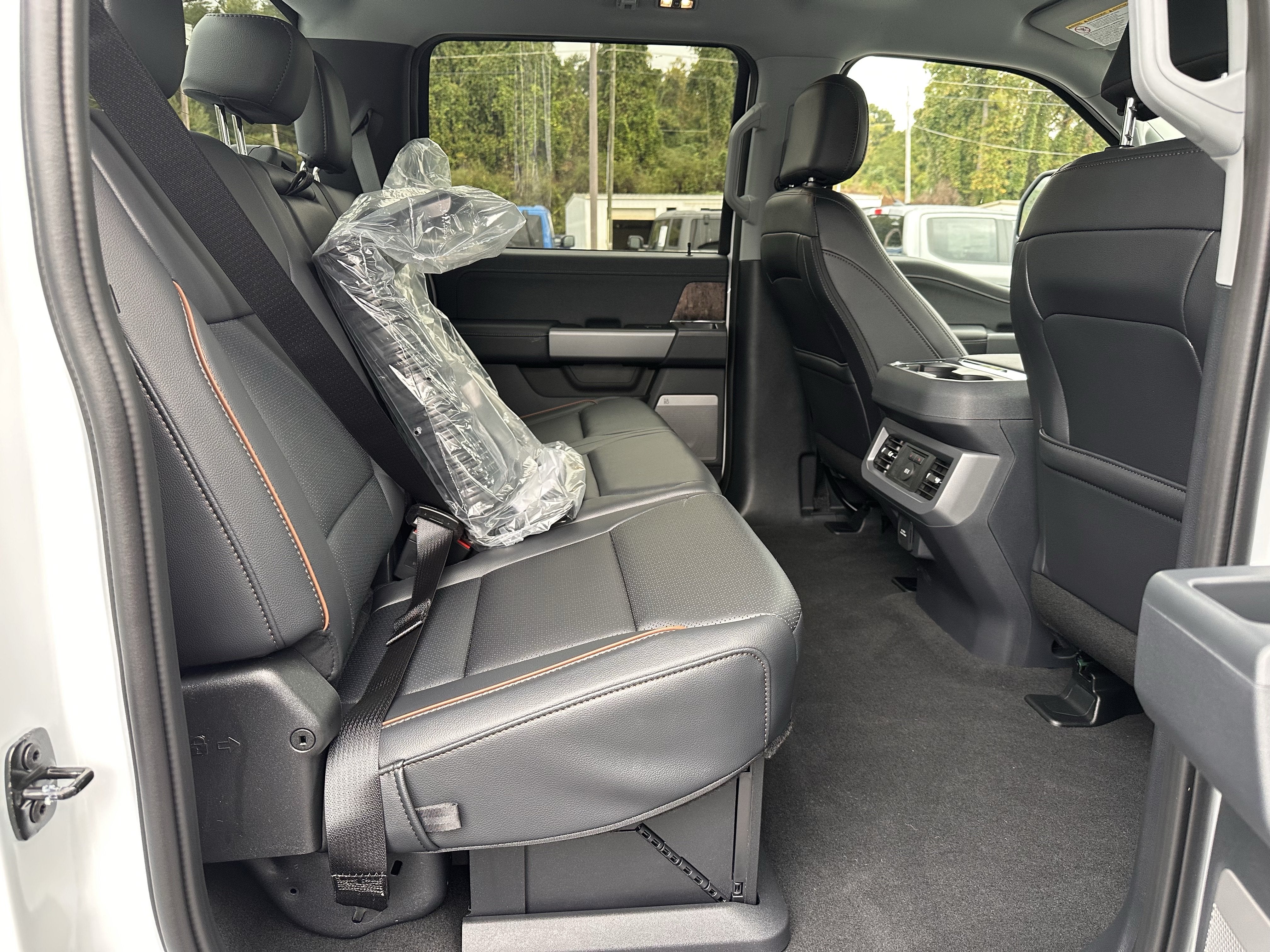 2027 Ford Super Duty F-250 Lariat Tremor