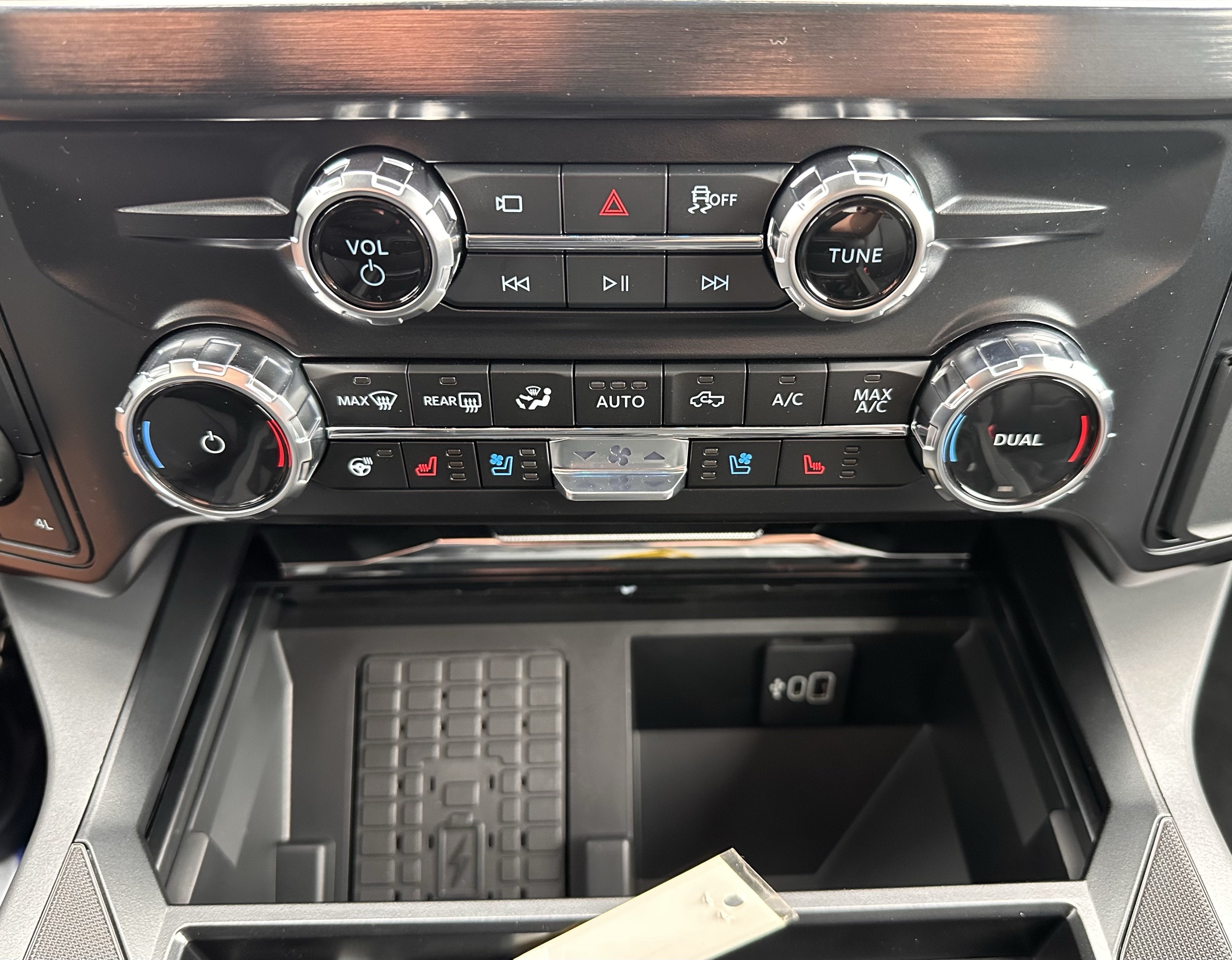 2027 Ford Super Duty F-250 Lariat Tremor