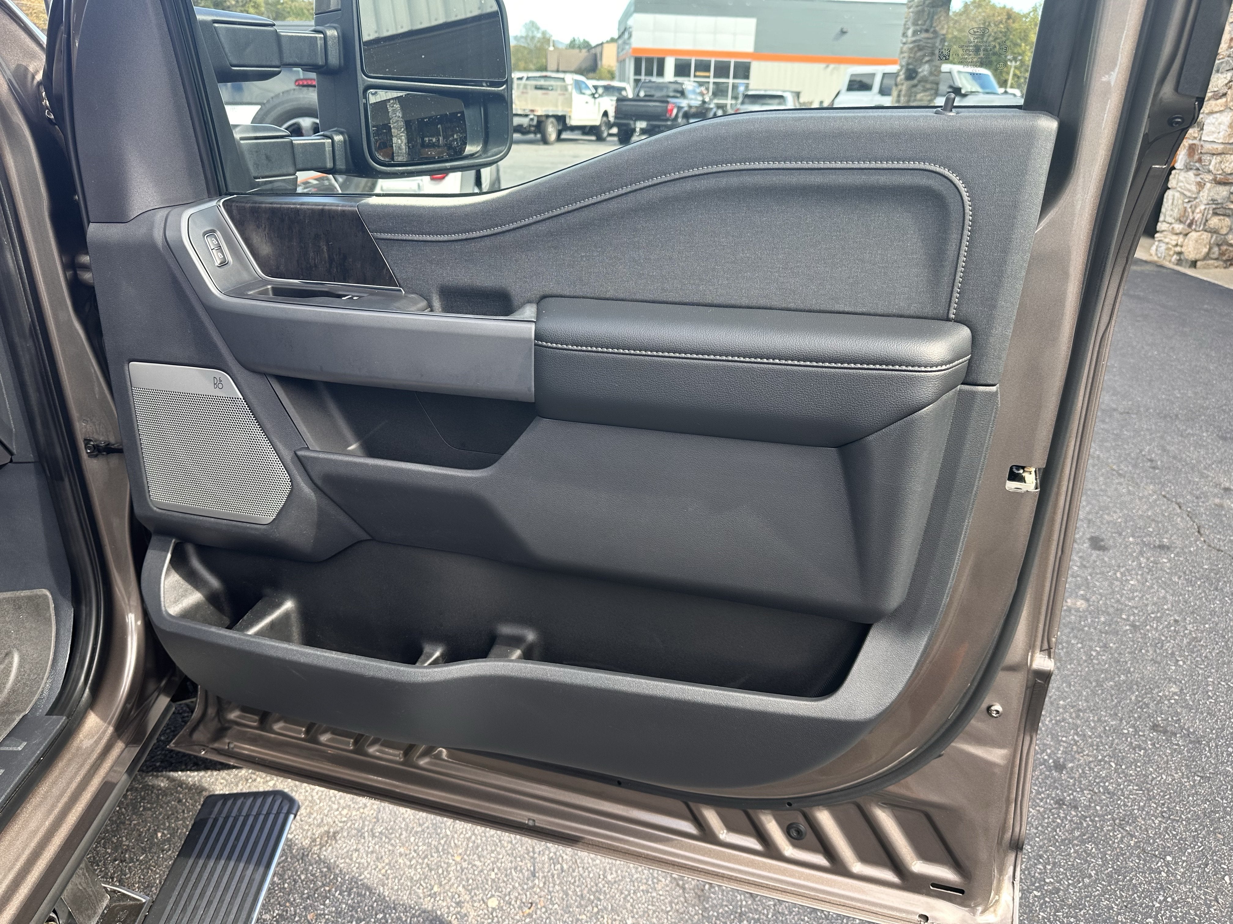 2023 Ford Super Duty F-250 LARIAT