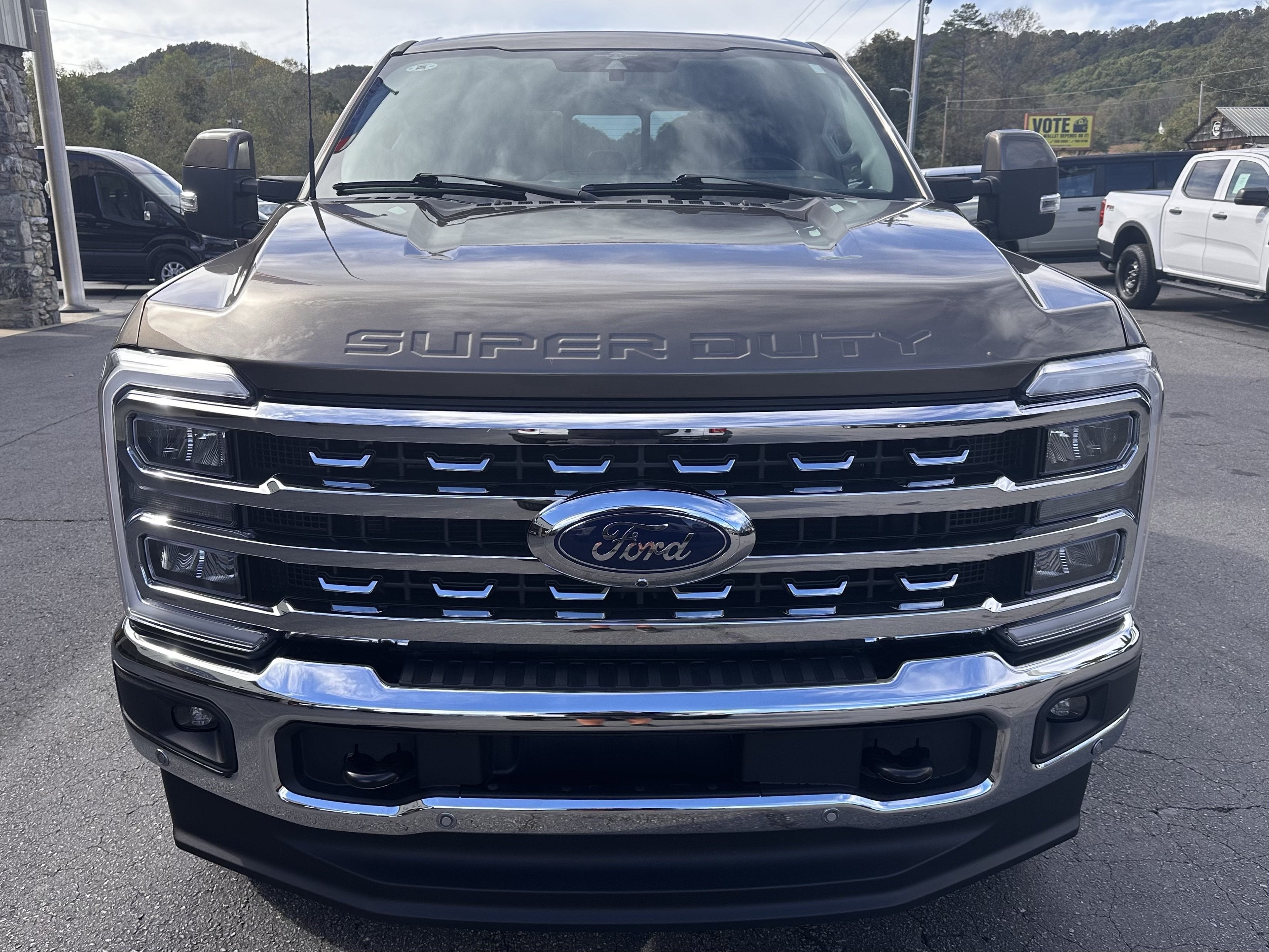 2023 Ford Super Duty F-250 LARIAT