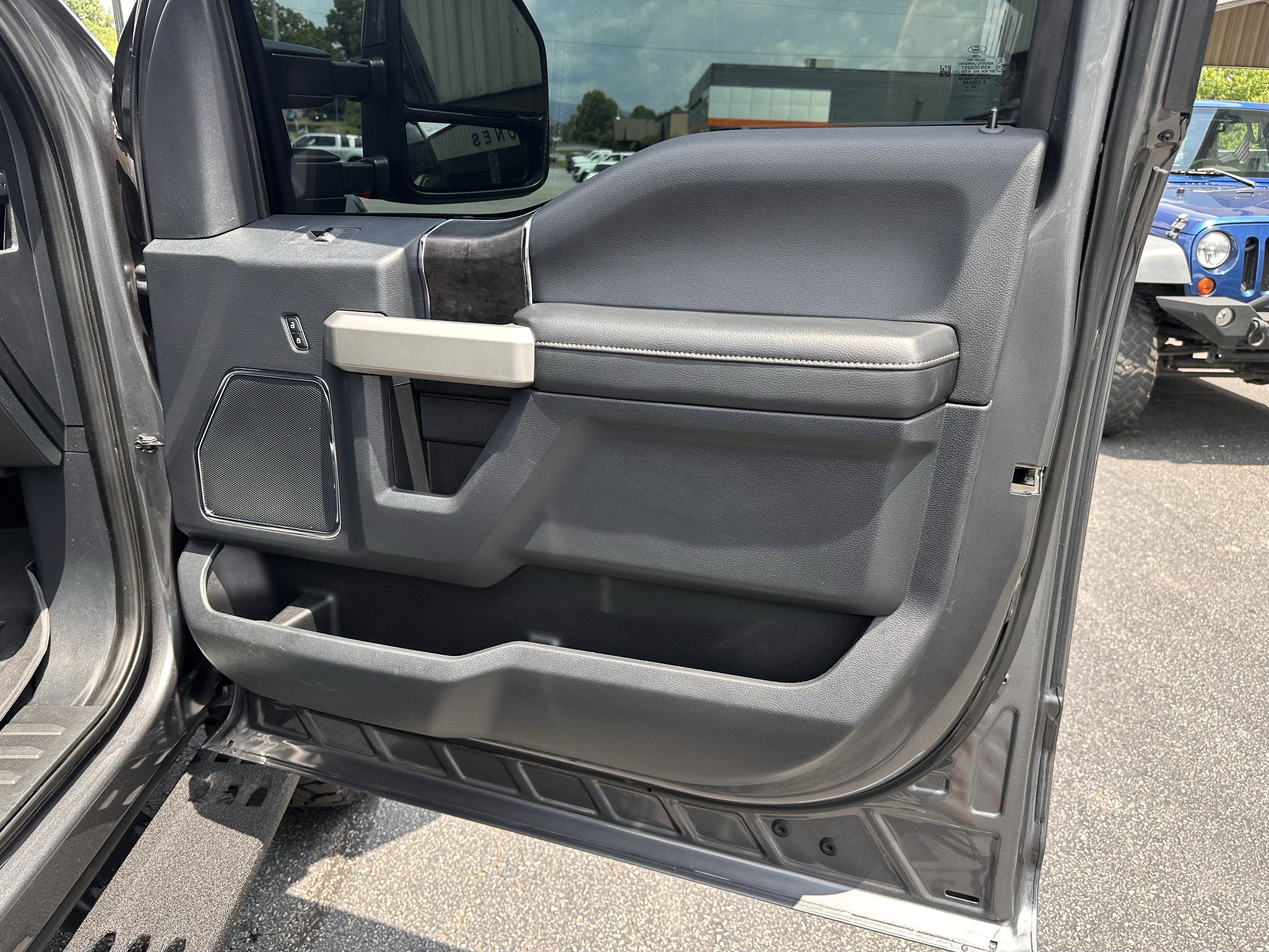 2022 Ford Super Duty F-250 LARIAT