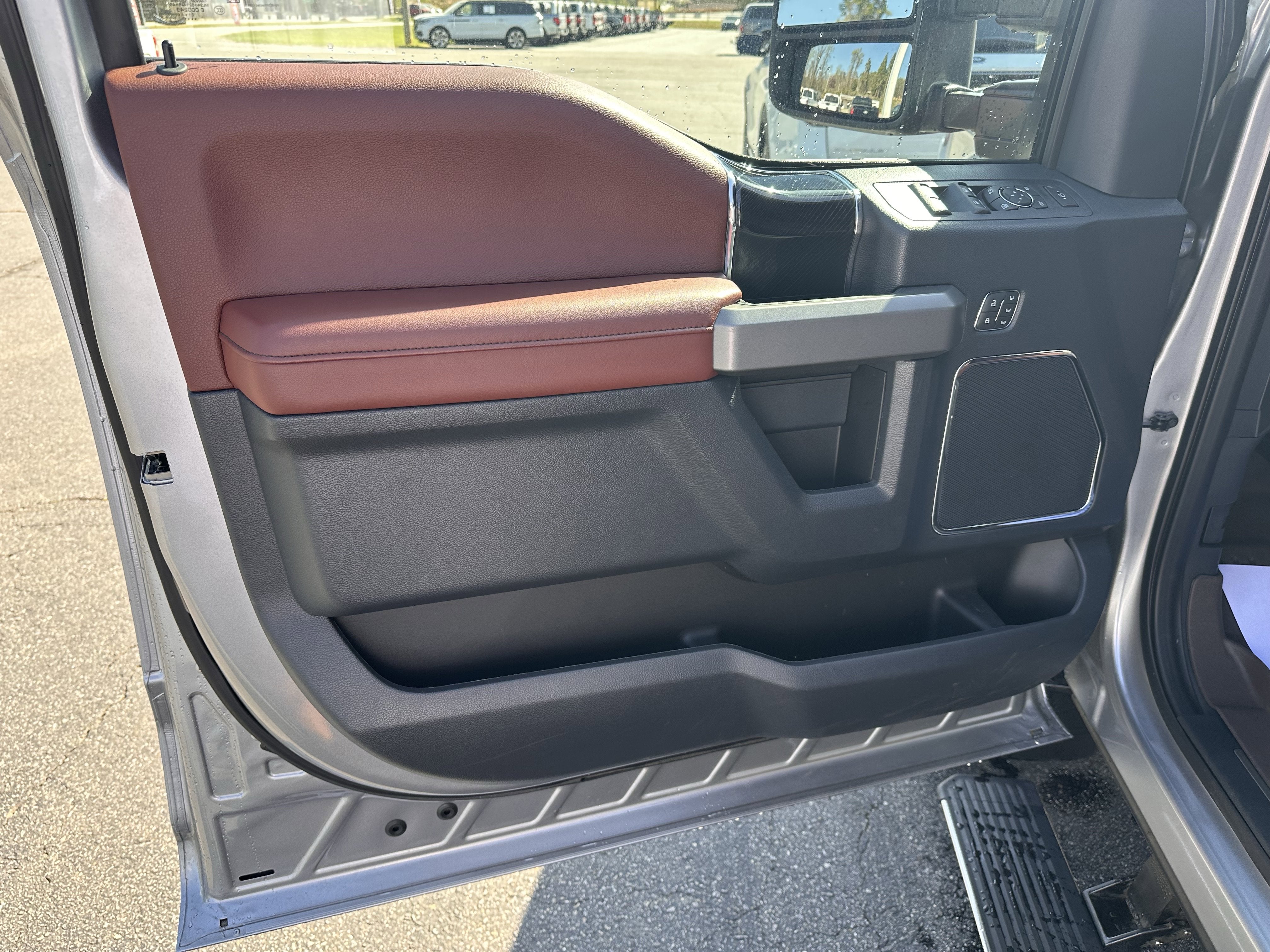 2022 Ford Super Duty F-250 Platinum