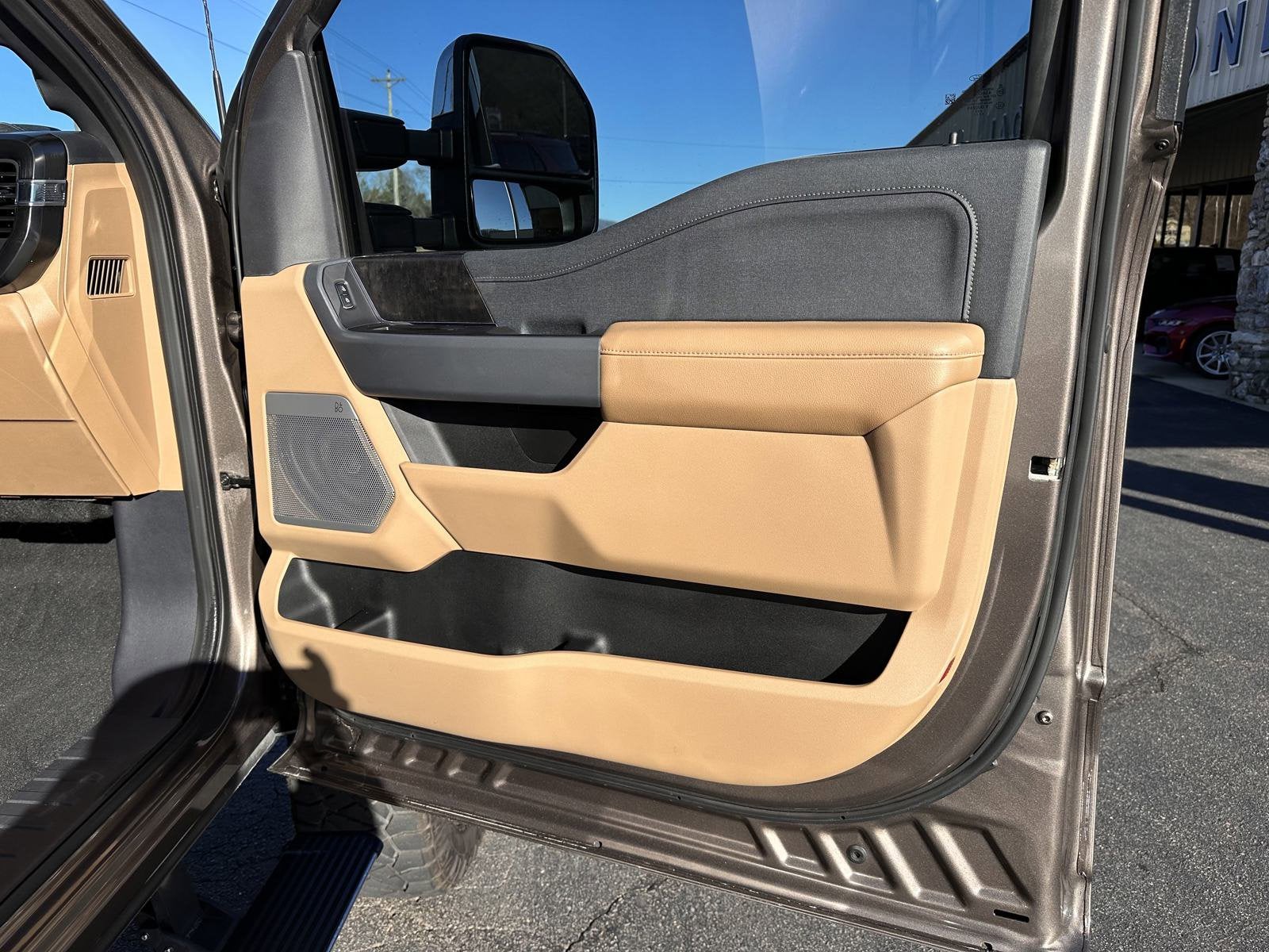 2023 Ford Super Duty F-250 LARIAT