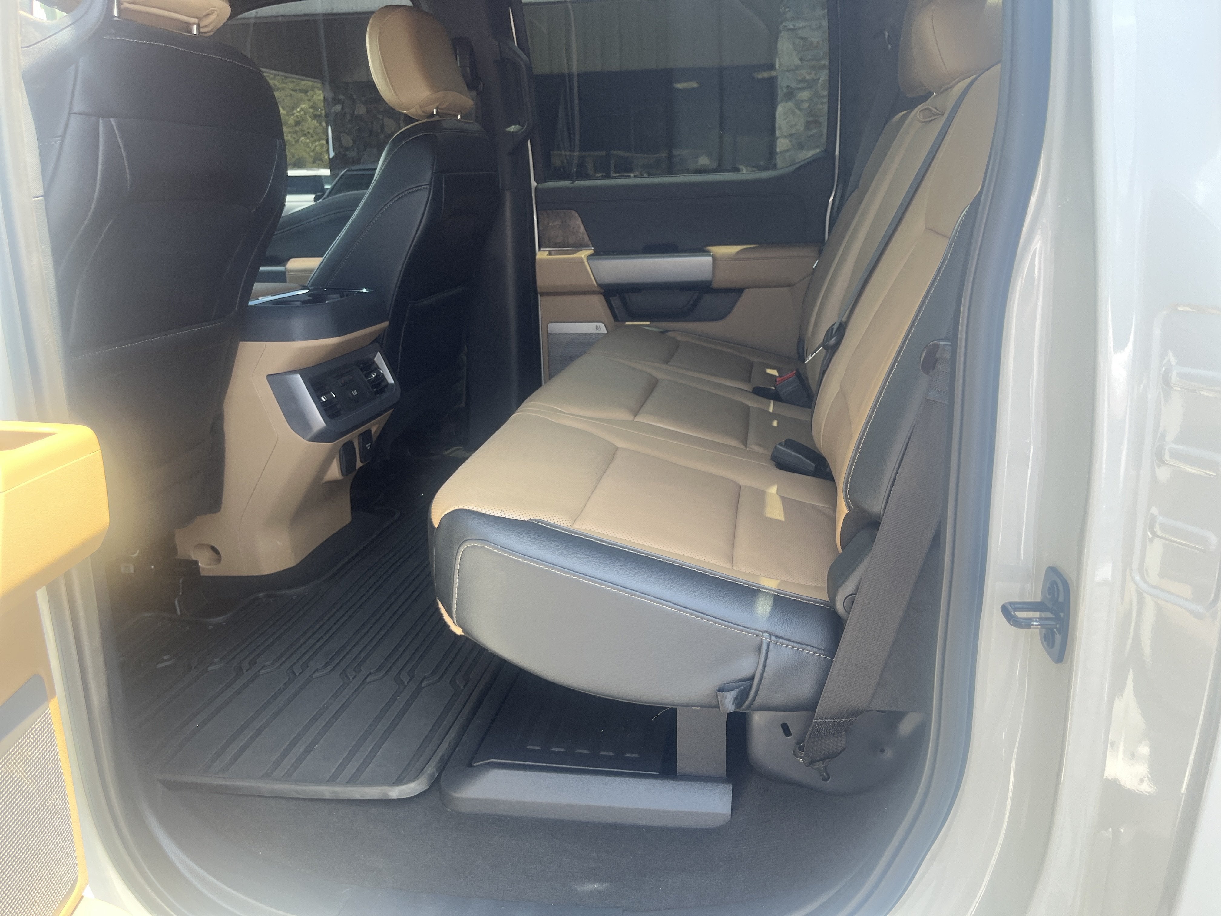 2024 Ford Super Duty F-250 SRW LARIAT