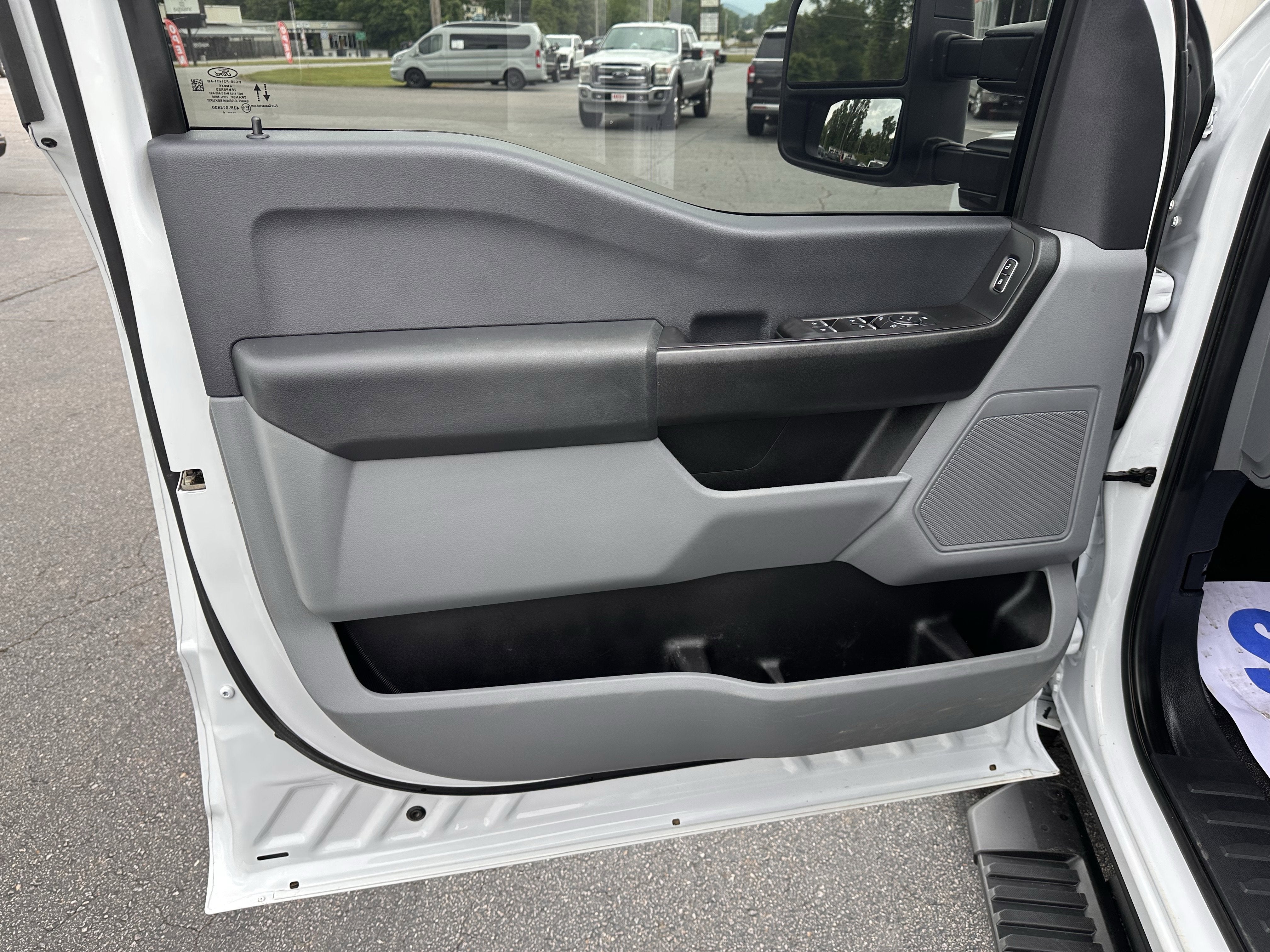 2024 Ford Super Duty F-350 SRW XL Service Body