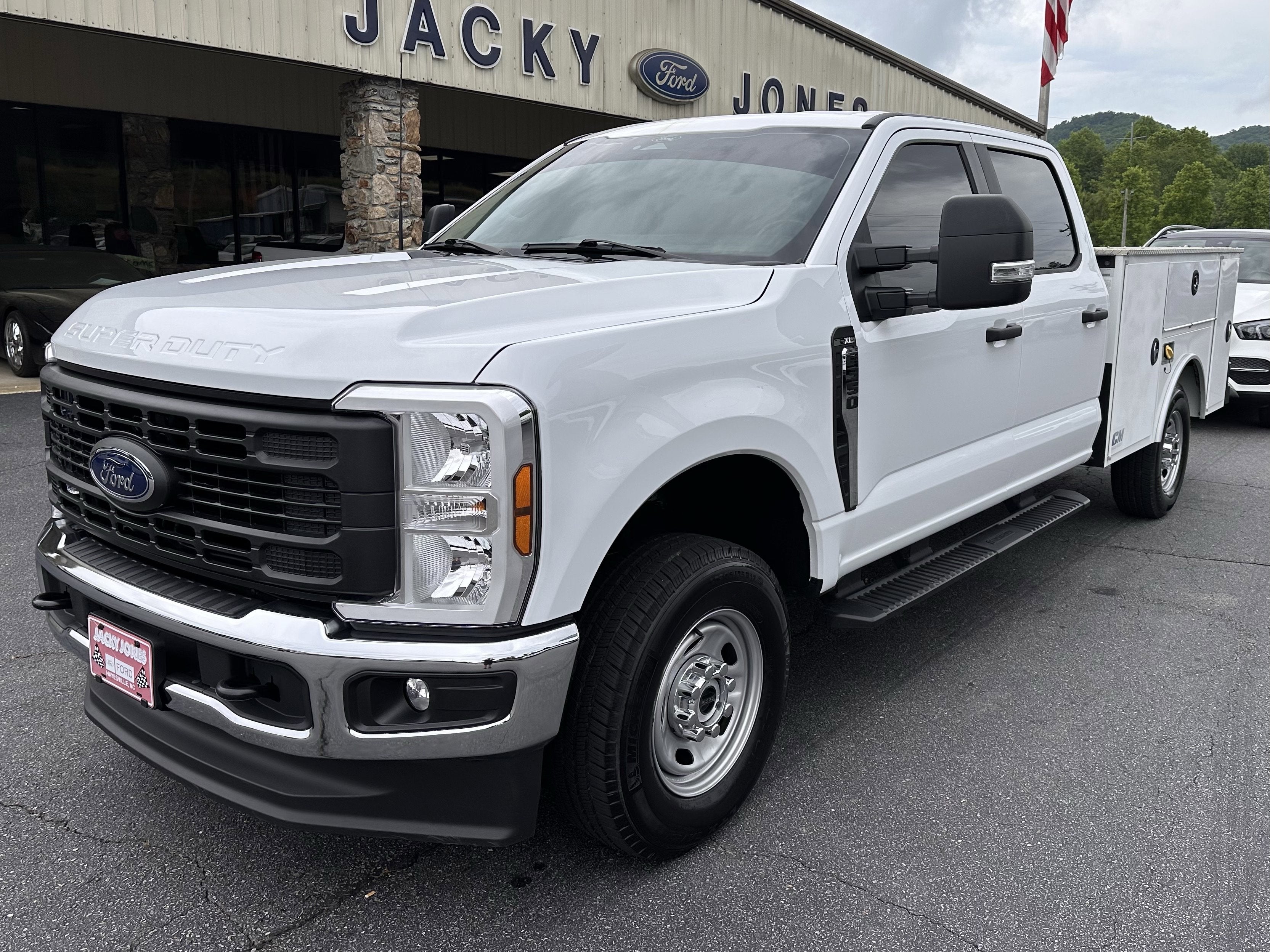 2024 Ford Super Duty F-350 SRW XL Service Body